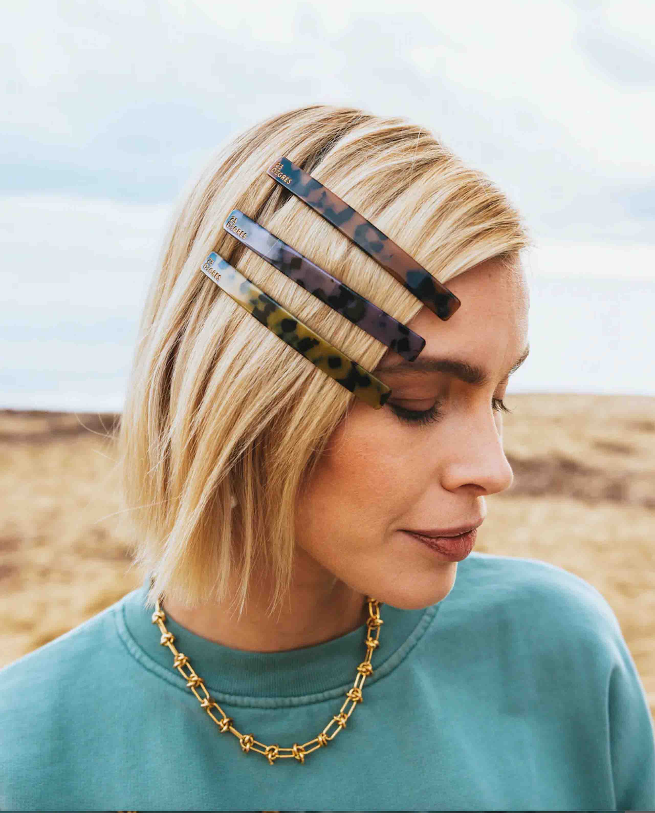 Marché Commun Barrette longue naturelle à cheveux kaki 23 degres