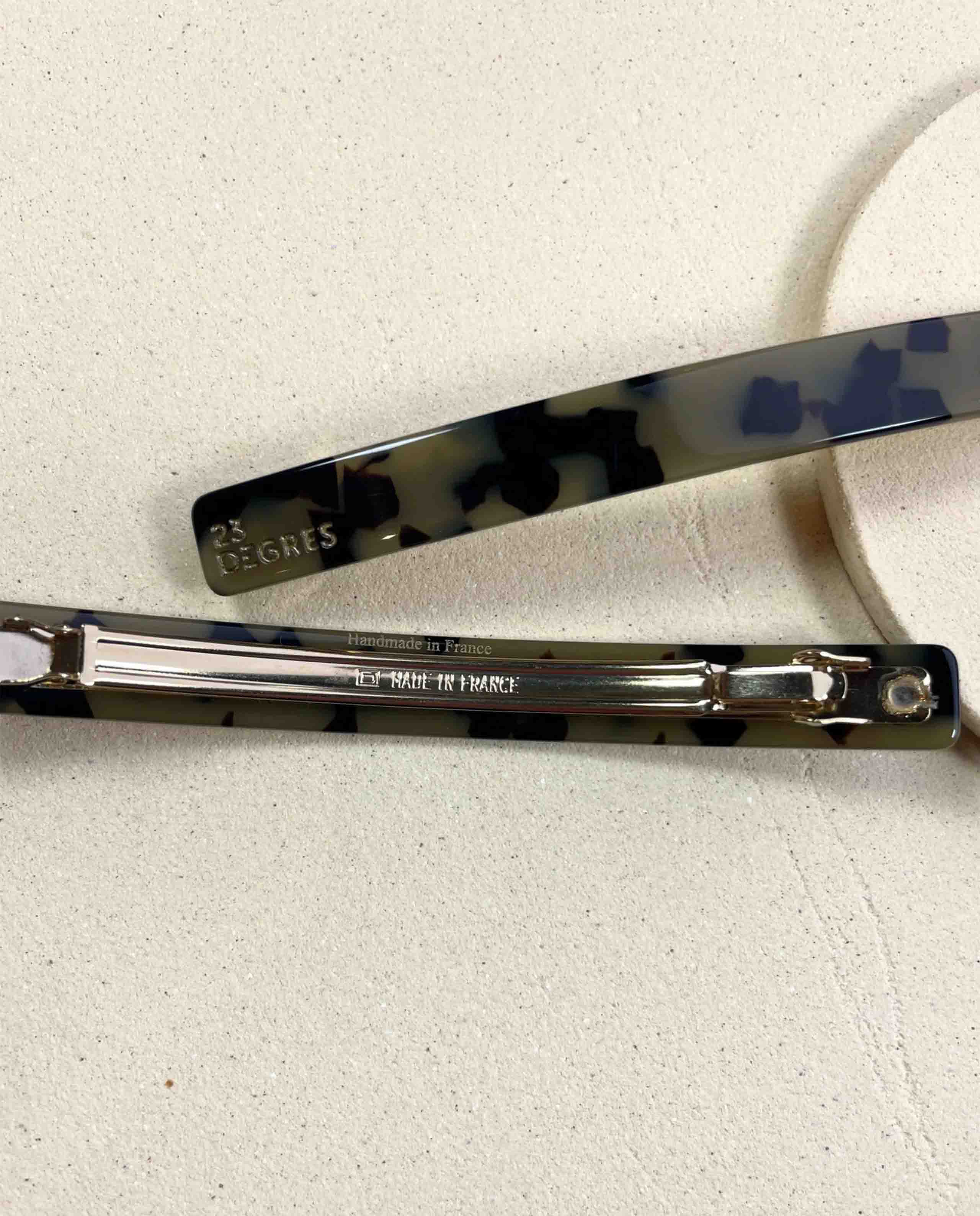 Marché Commun Barrette longue naturelle à cheveux kaki 23 degres