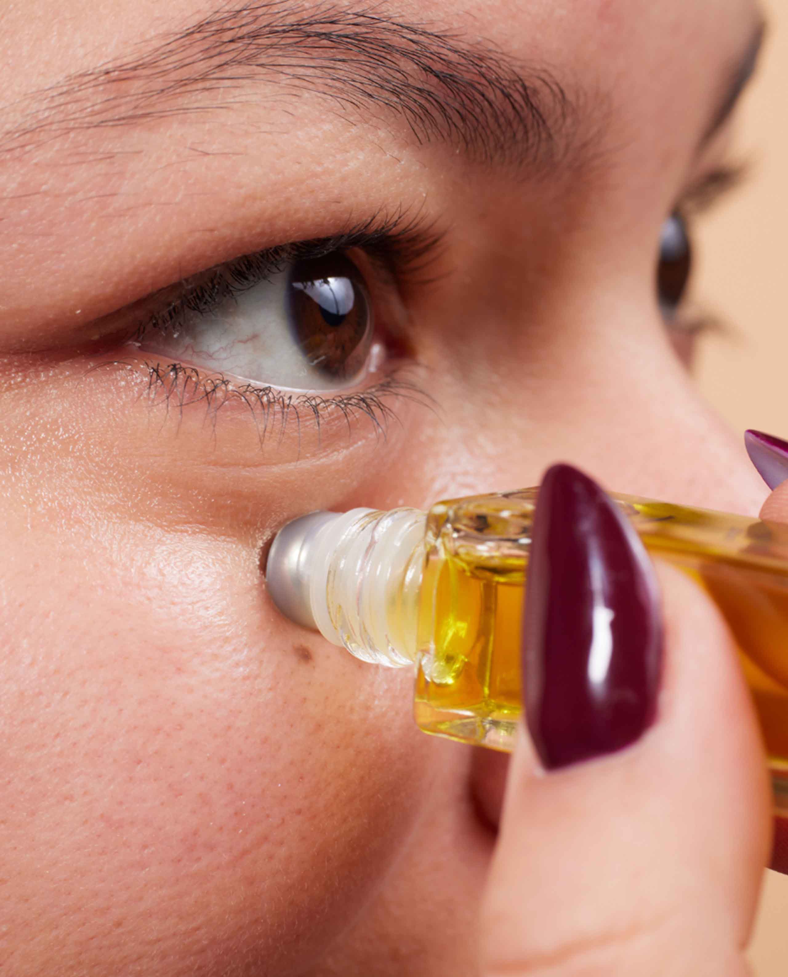 marché commun oden contour yeux précieux français