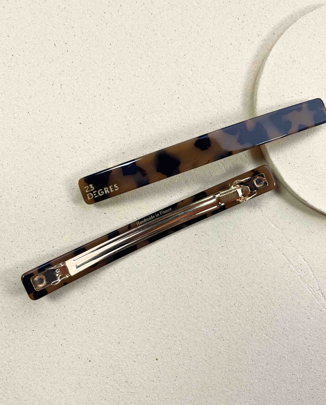 Marché Commun Barrette Longue Cheveux Marron 23 Degres