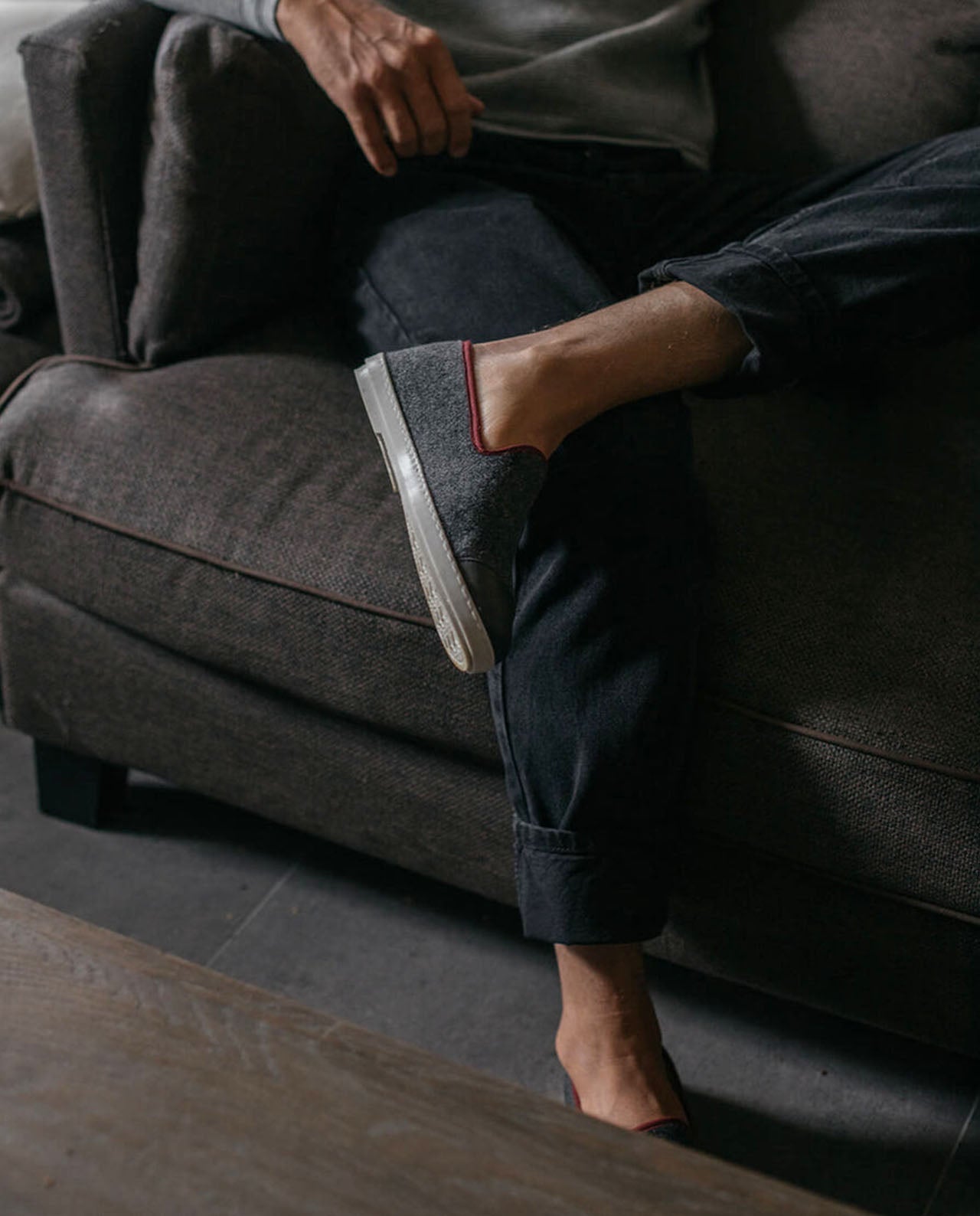 marché commun angarde chaussons homme slippers laine recyclée fabriqués en europe gris bordeaux
