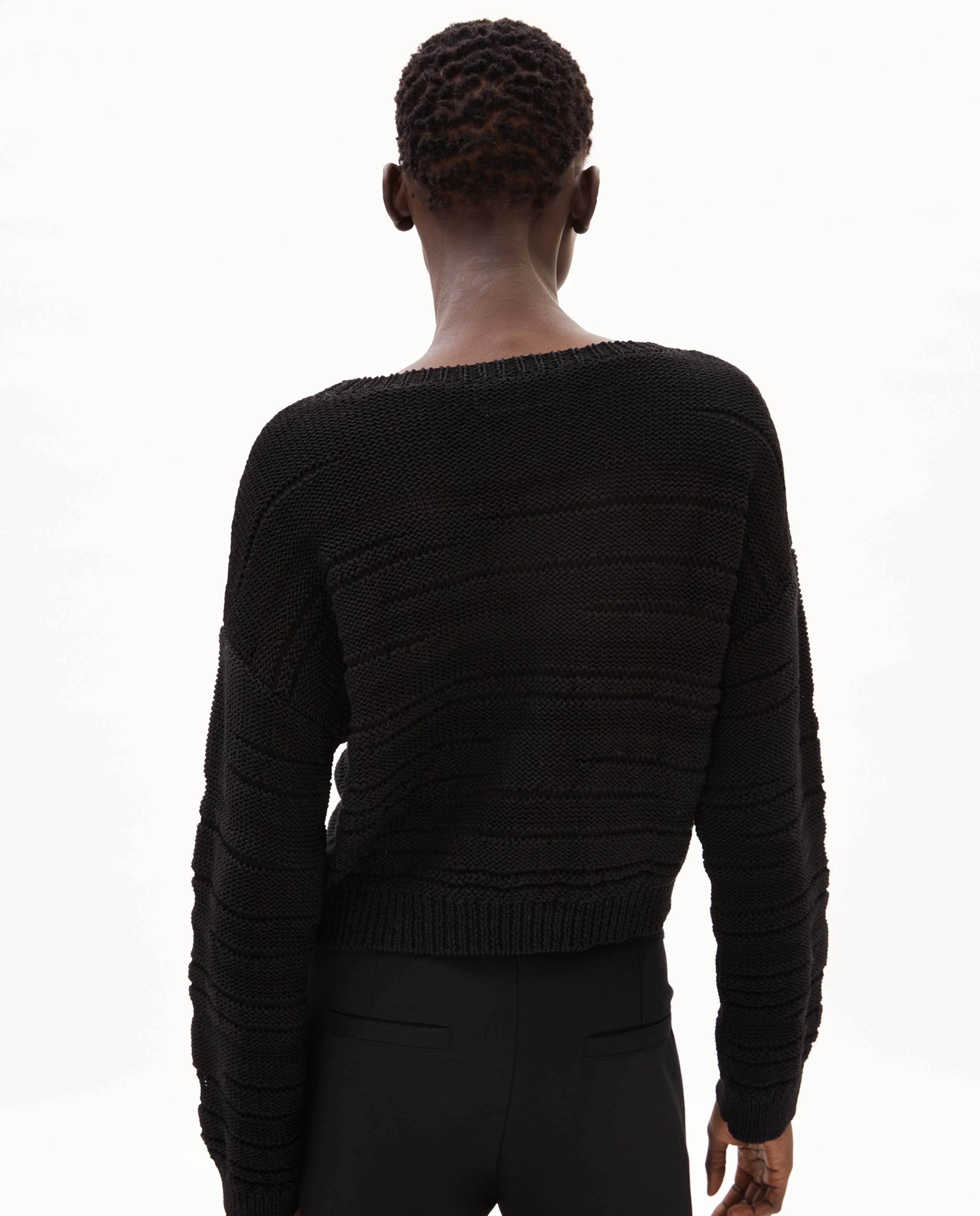 Marché Commun pull en coton bio noir Armedangels