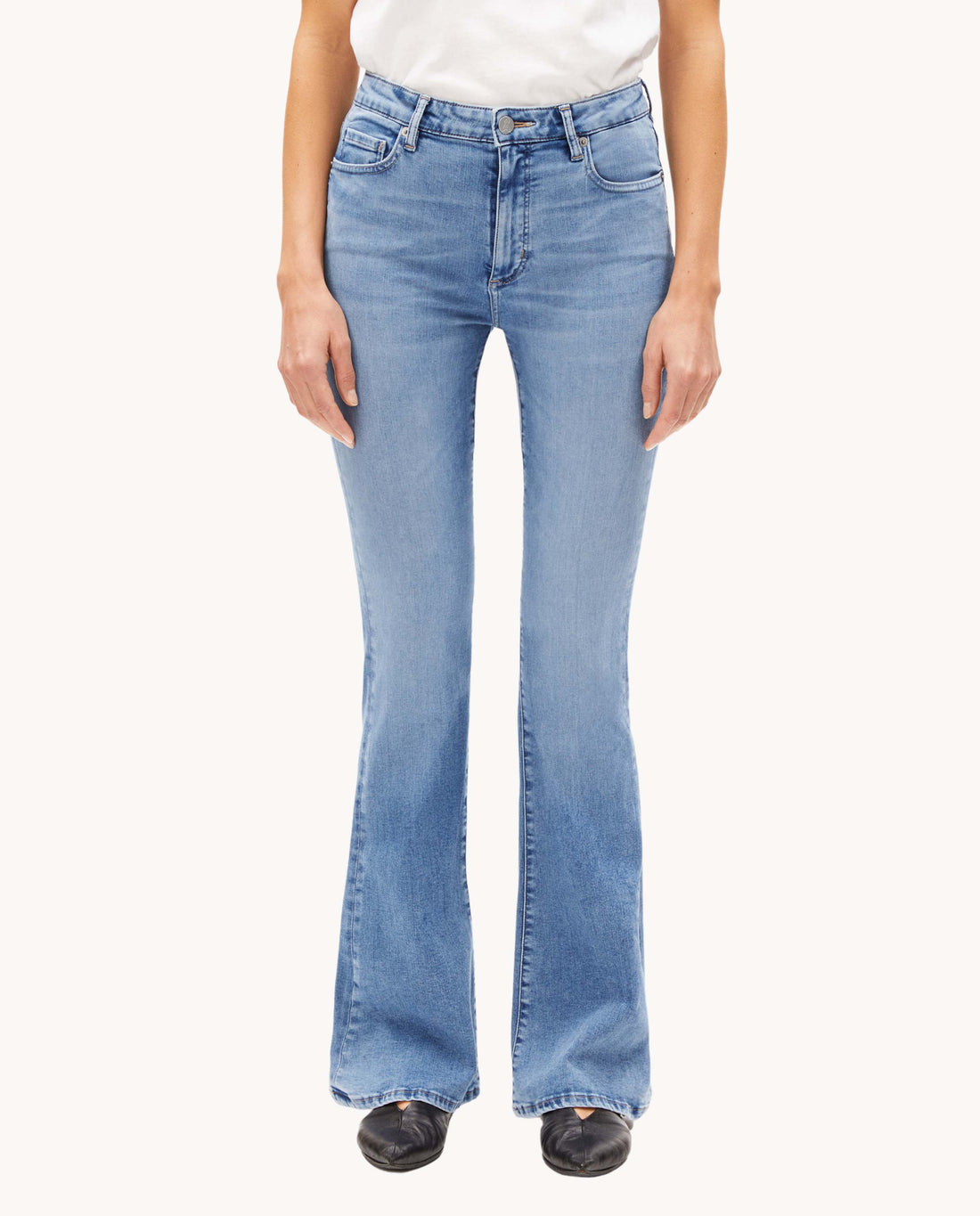 Marché Commun jean large bleu jean Armedangels