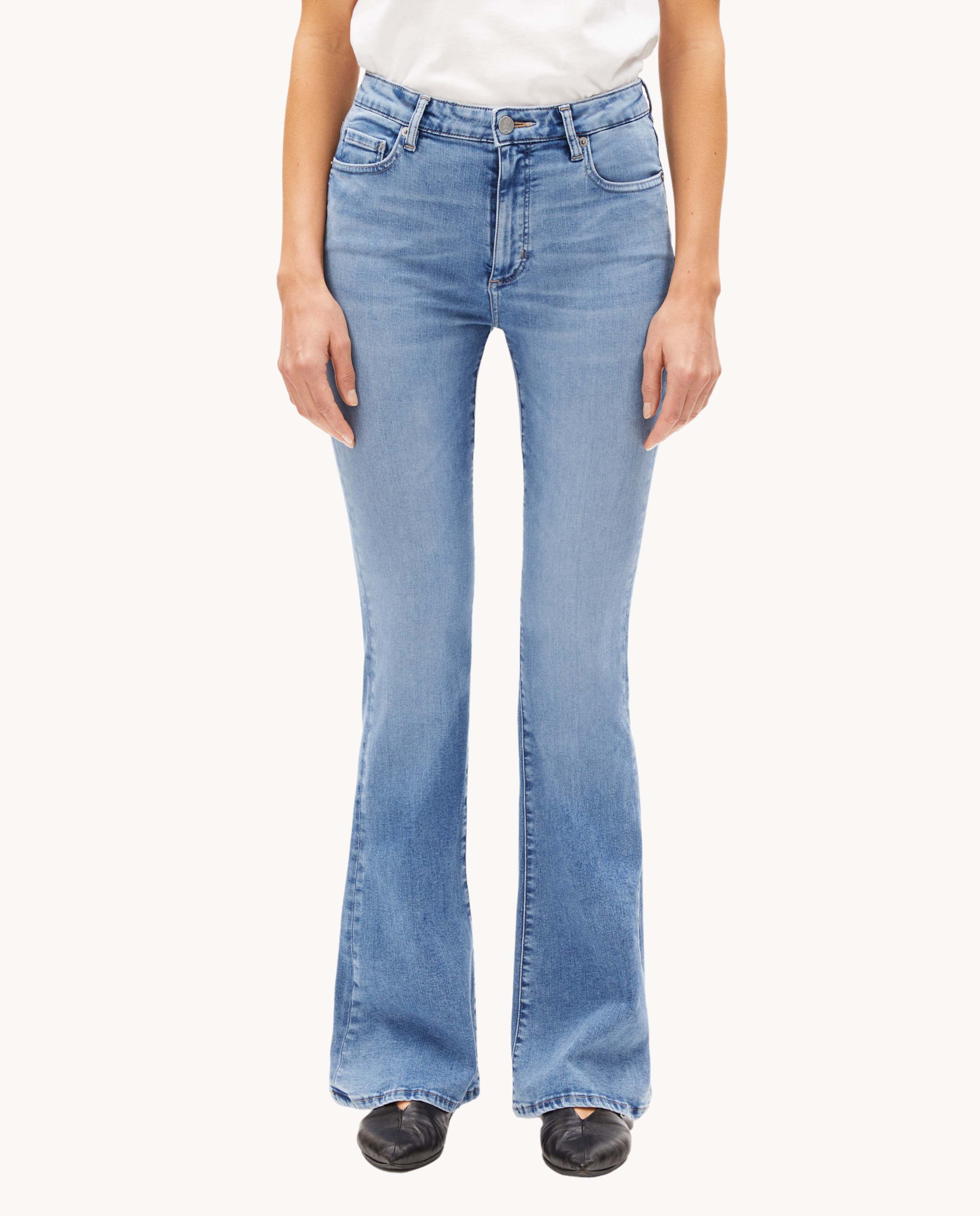 Marché Commun jean large bleu jean Armedangels