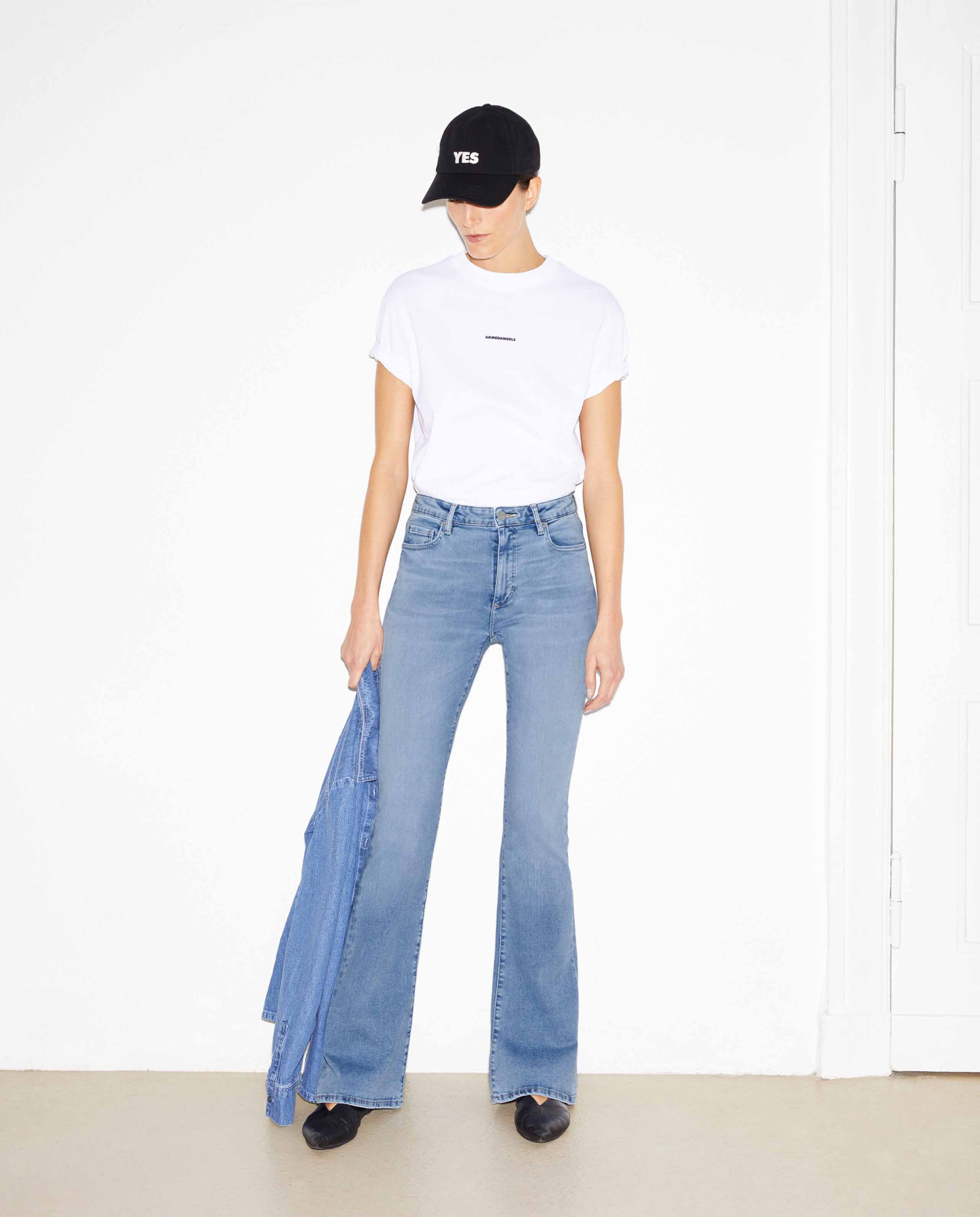 Marché Commun jean large bleu jean Armedangels