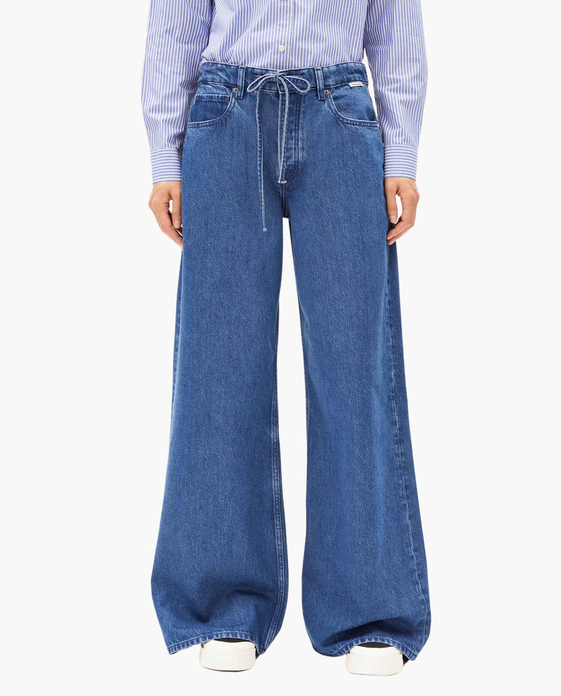 Marché Commun jean large bleu Armedangels