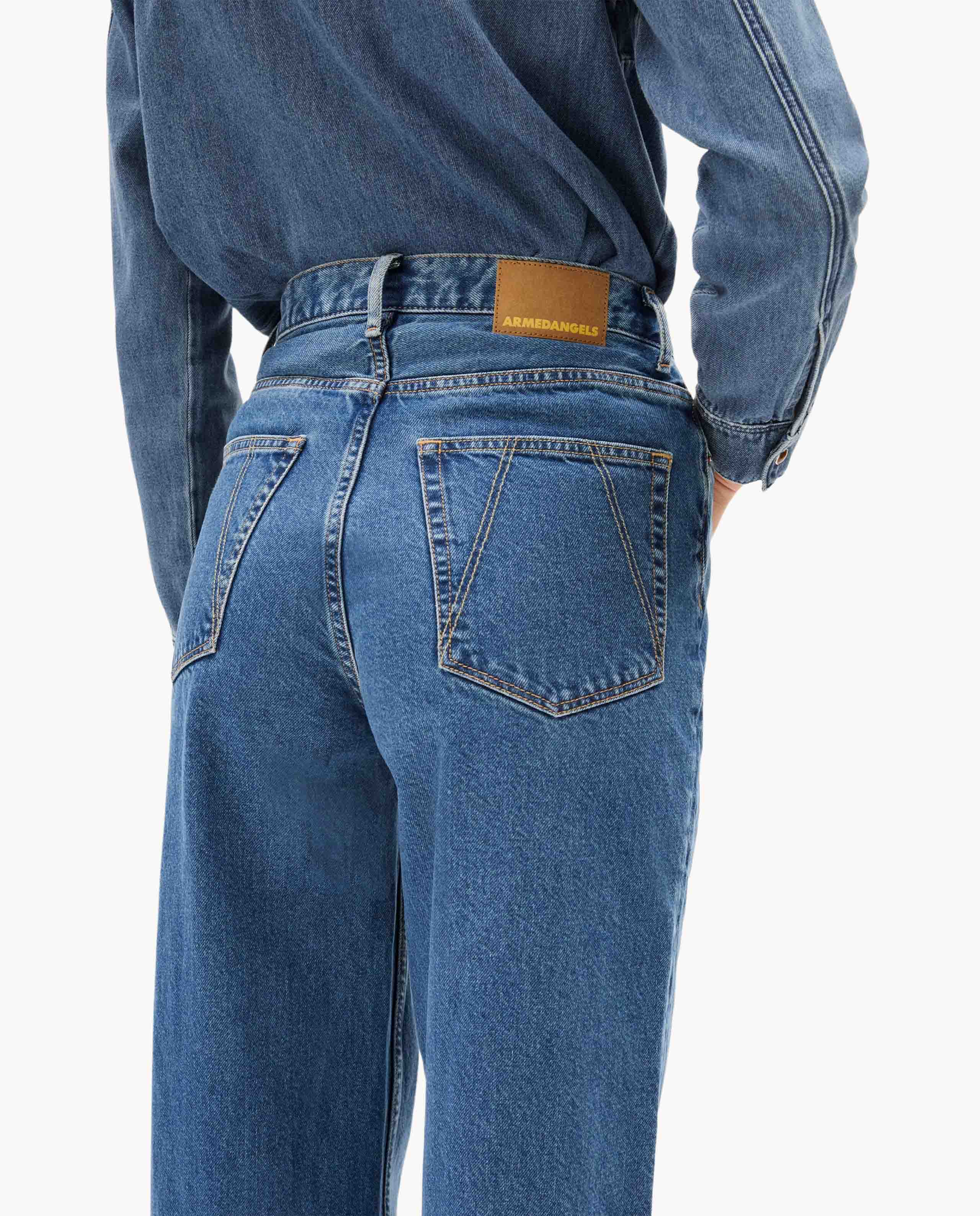 Marché Commun jean large bleu Armedangels