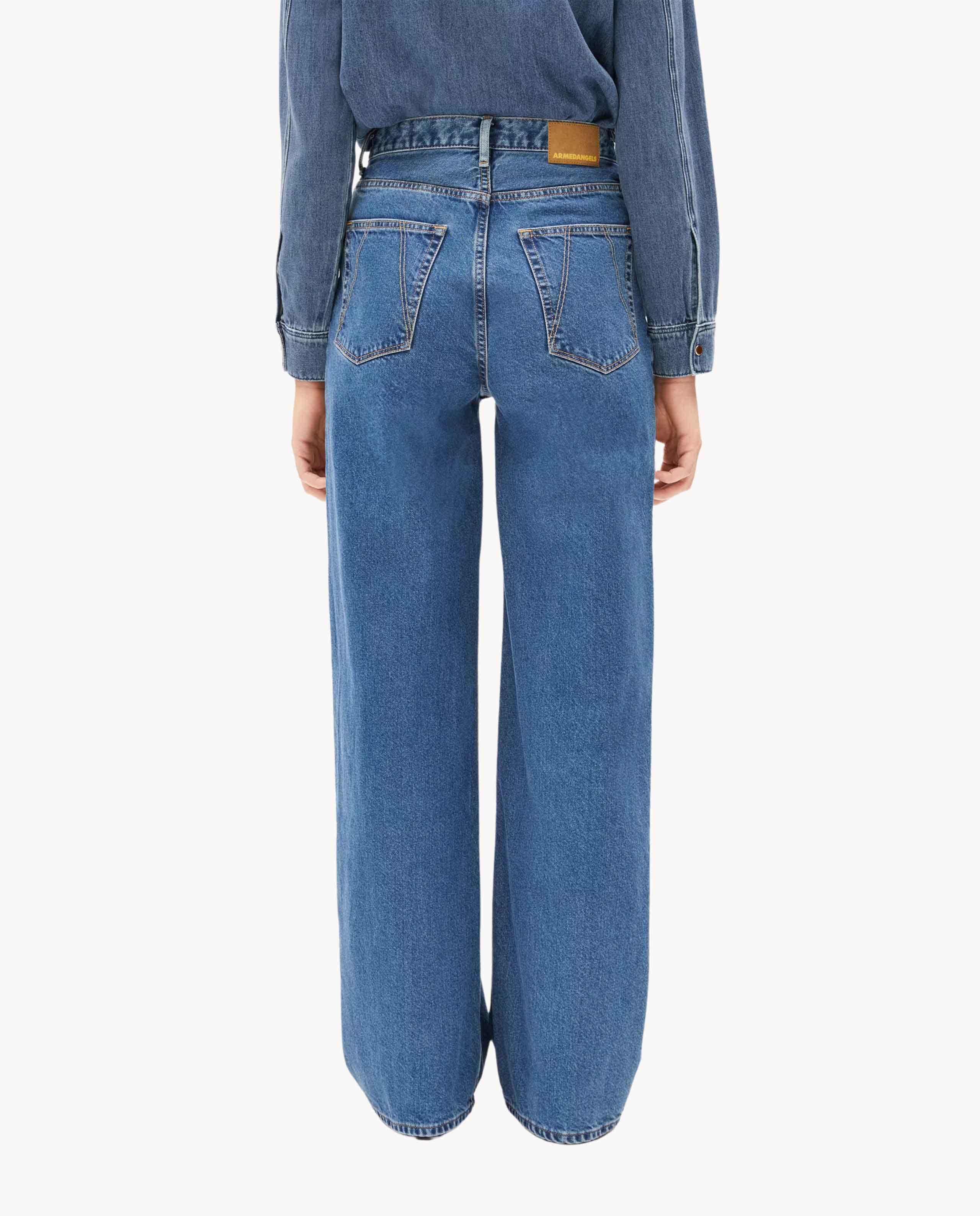 Marché Commun jean large bleu Armedangels