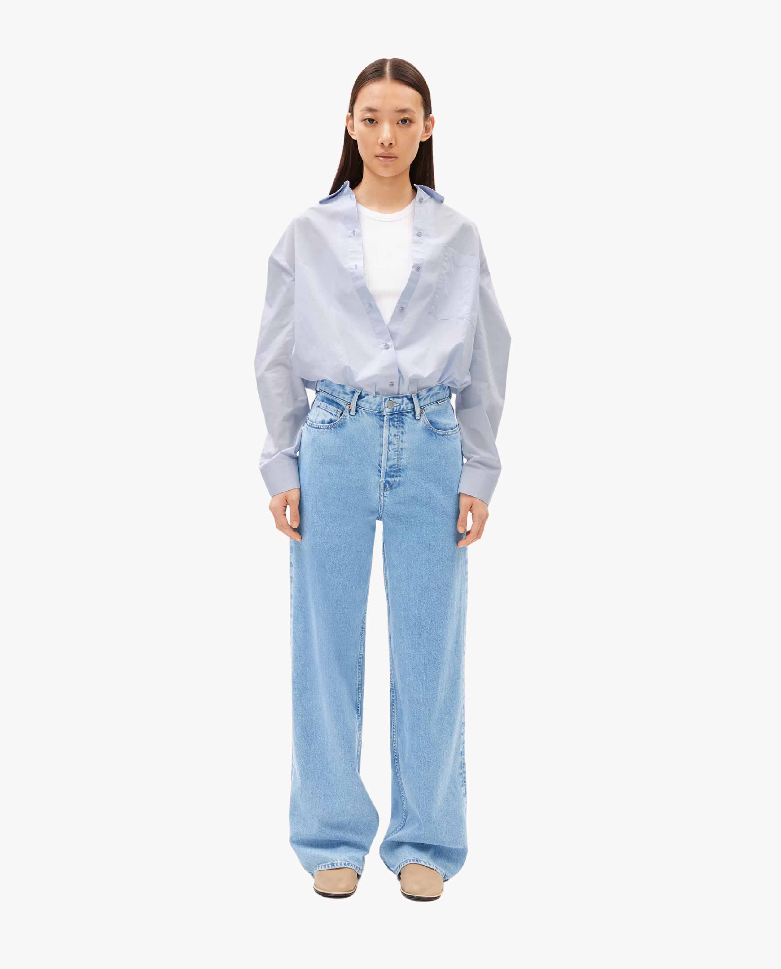 Marché Commun jean large bleu clair Armedangels