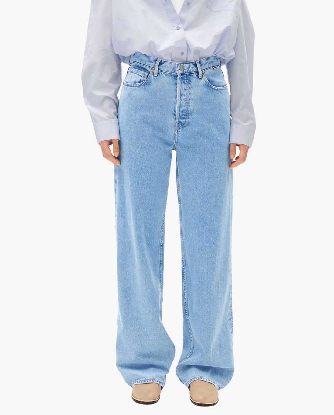 Marché Commun jean large bleu clair Armedangels