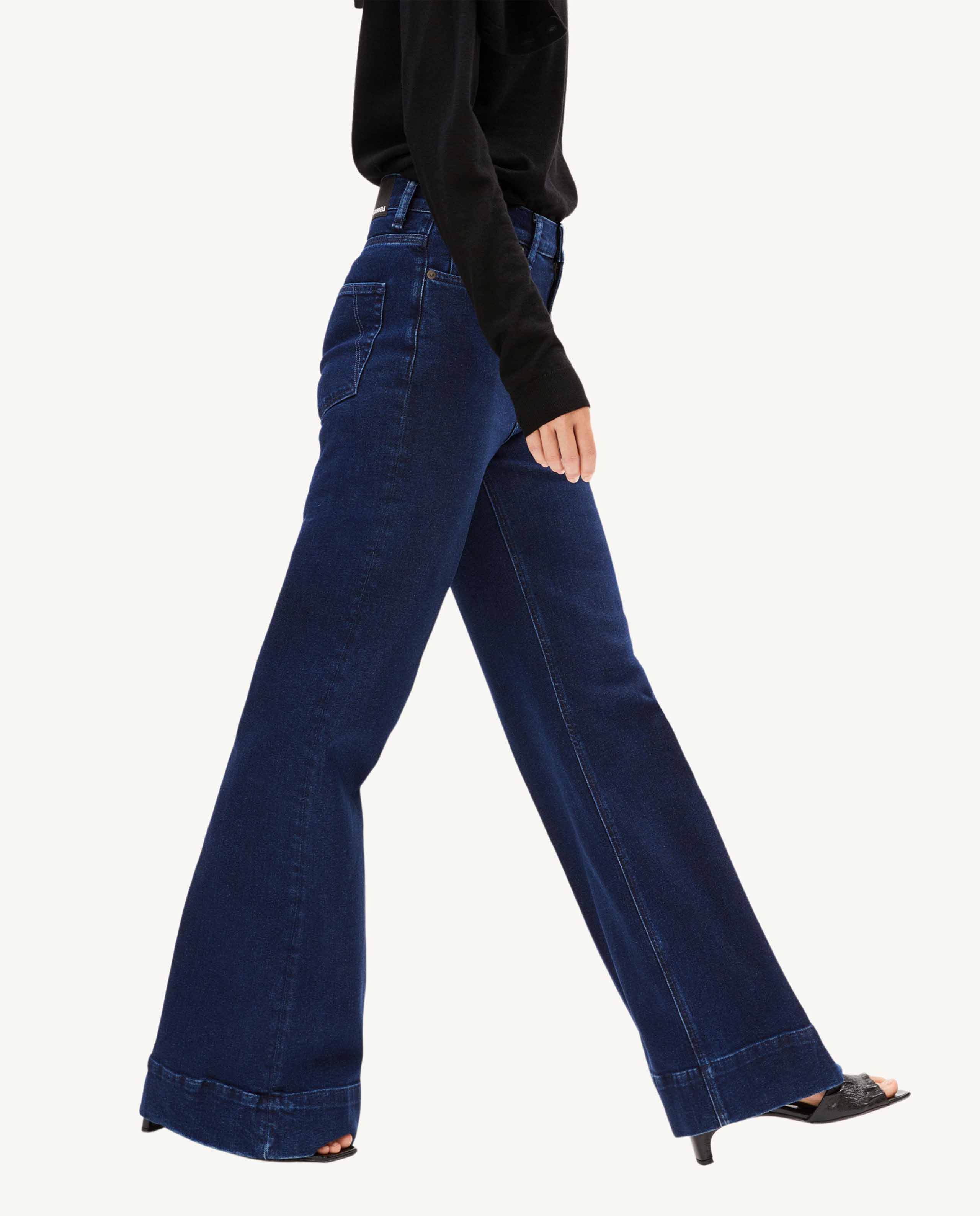 Marché Commun Jean large bleu foncé Armedangels