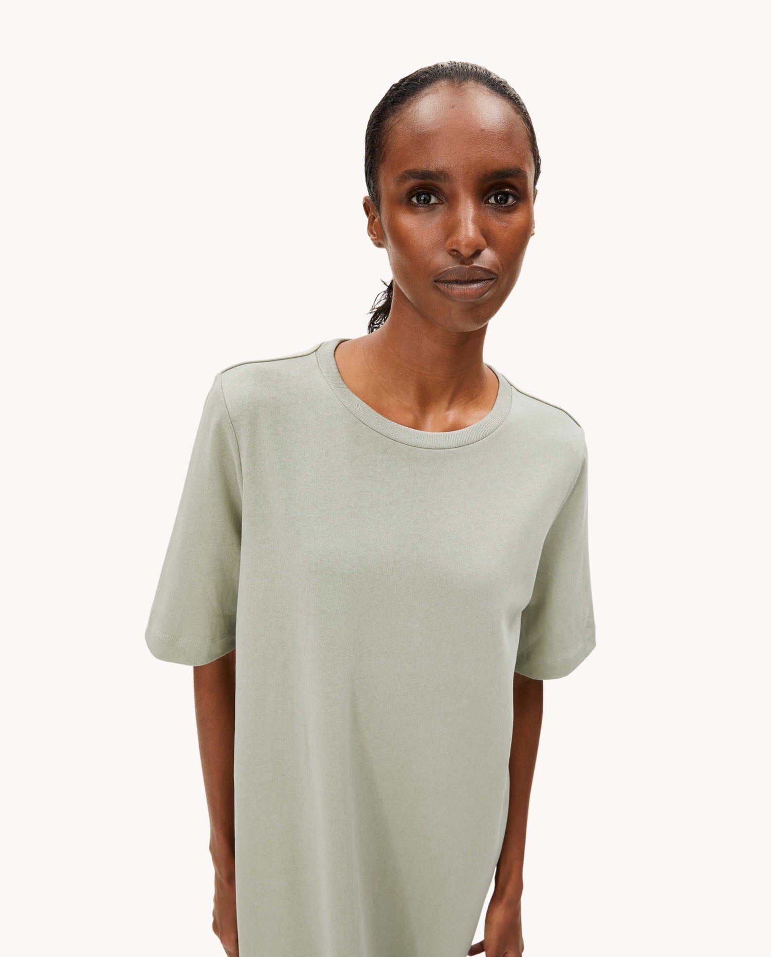 Robe t-shirt midi en coton bio et recyclé