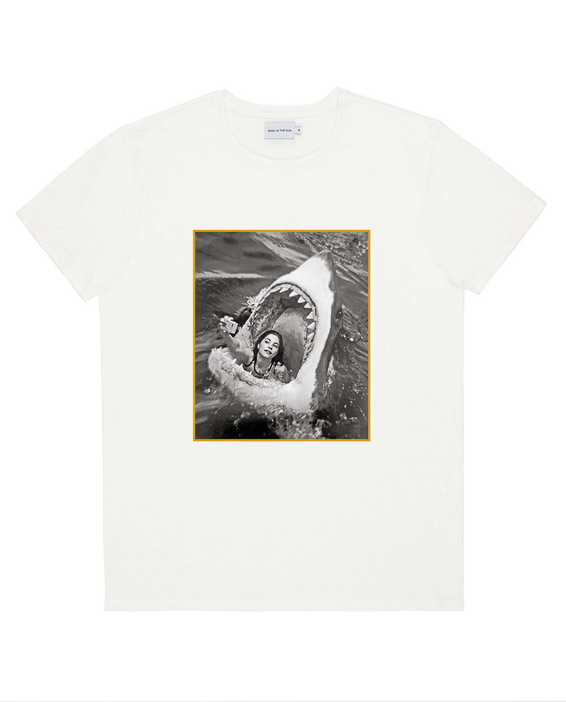 Marché Commun tshirt en coton bio requin bask in the sun