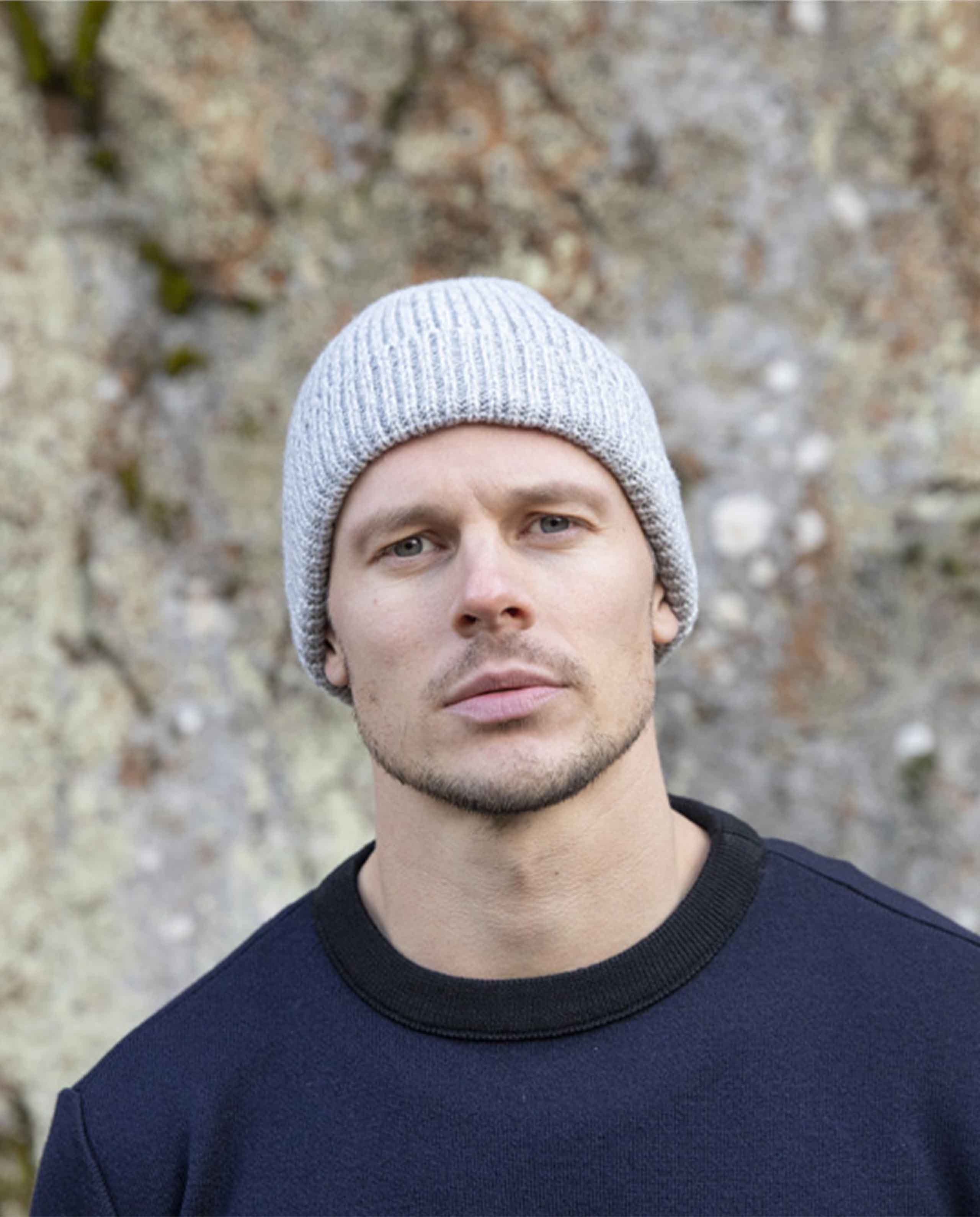 Marché Commun Cabane Bonnet Gris Clair