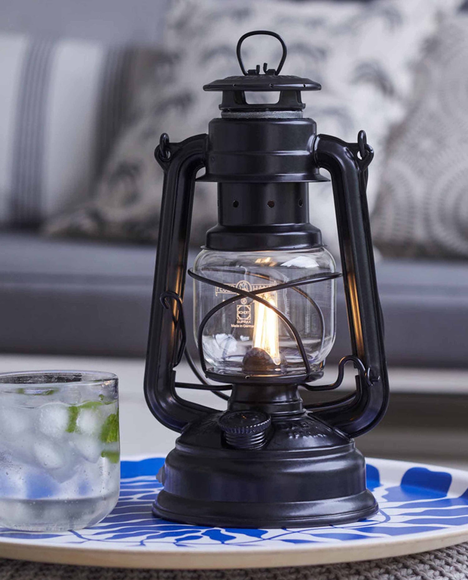 marché commun lampe lanterne LED sur pied noire feuerhand