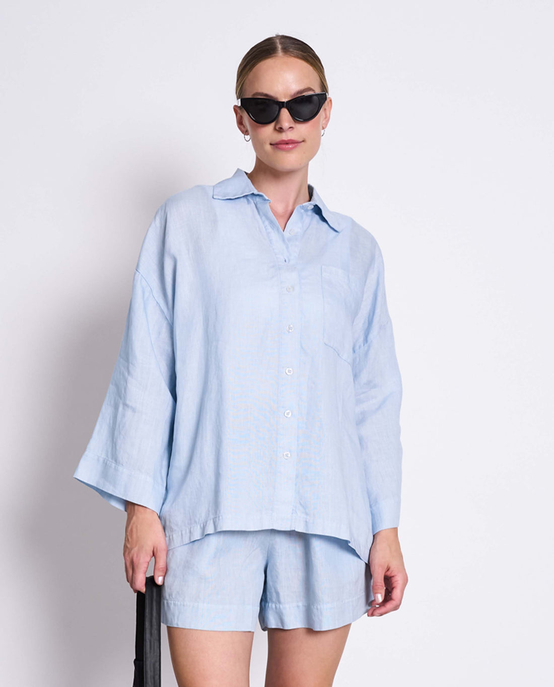 Marché Commun Blouse ample bleue en lin jan n june