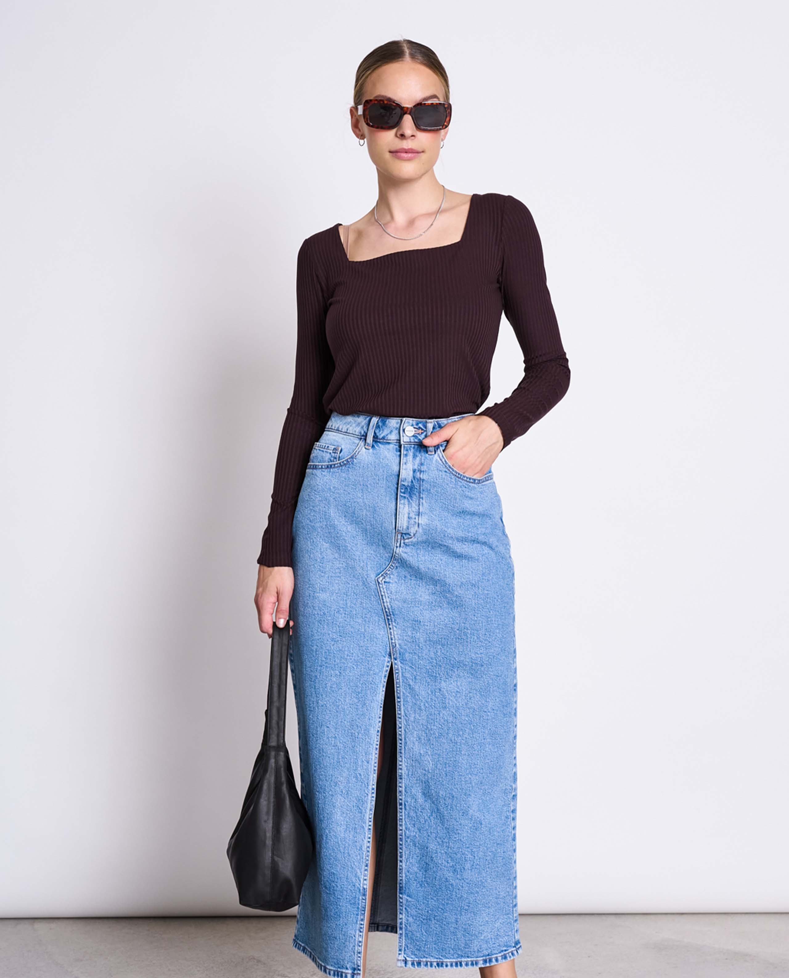 Marché Commun tshirt tencel col carré espresso jan&