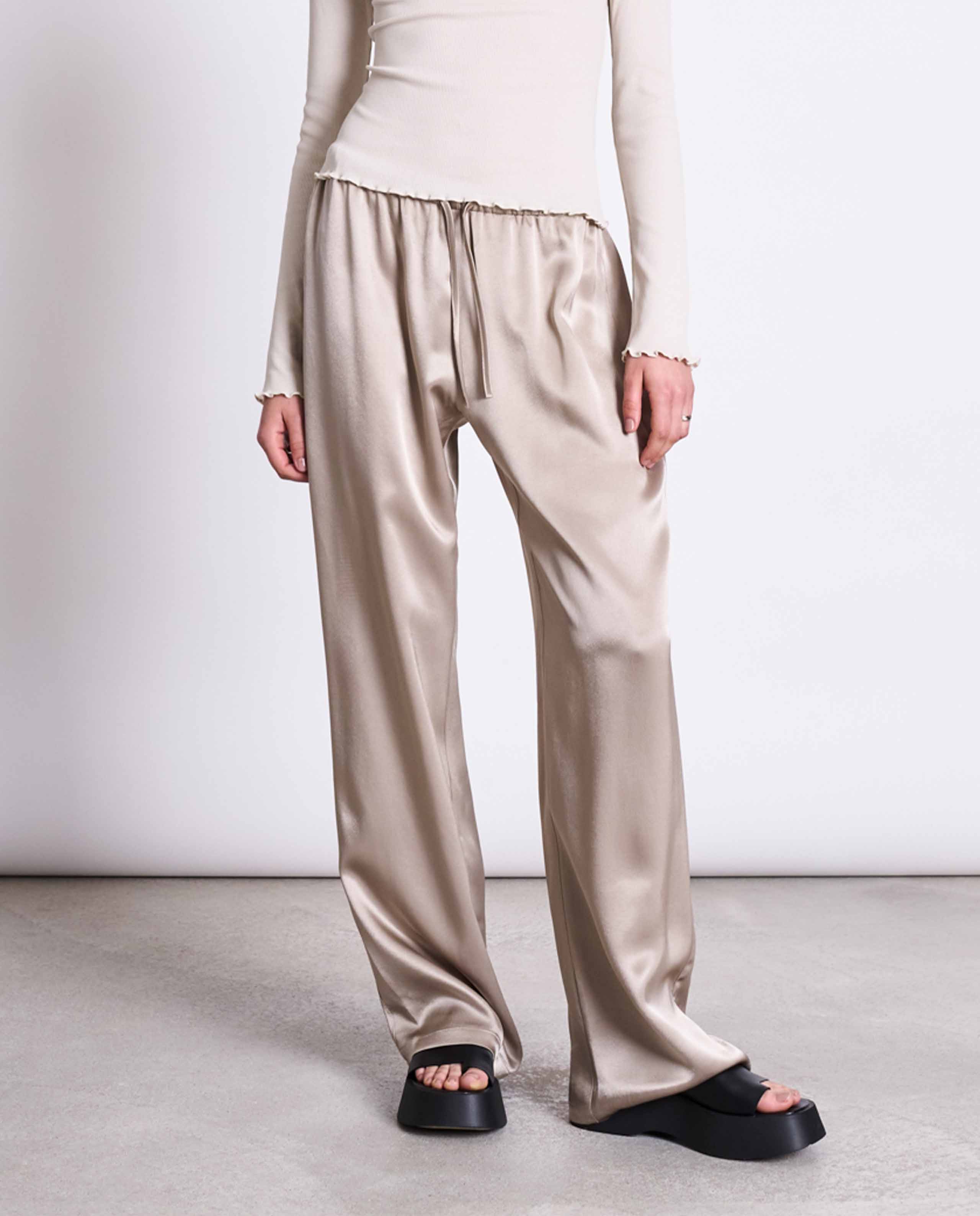 marché commun pantalon en satin doré jan n june