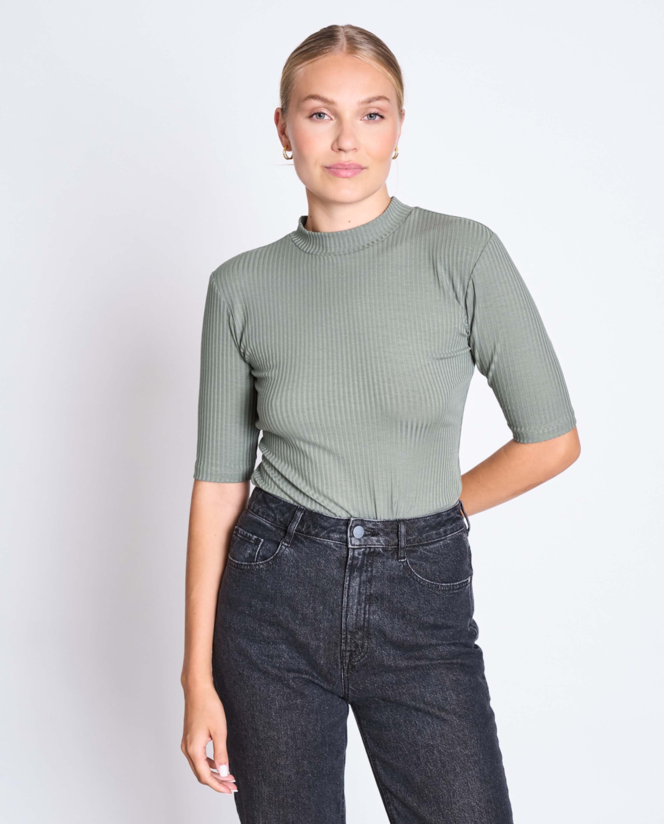 Marché Commun Tshirt Manches 3/4 Tencel Vert d&