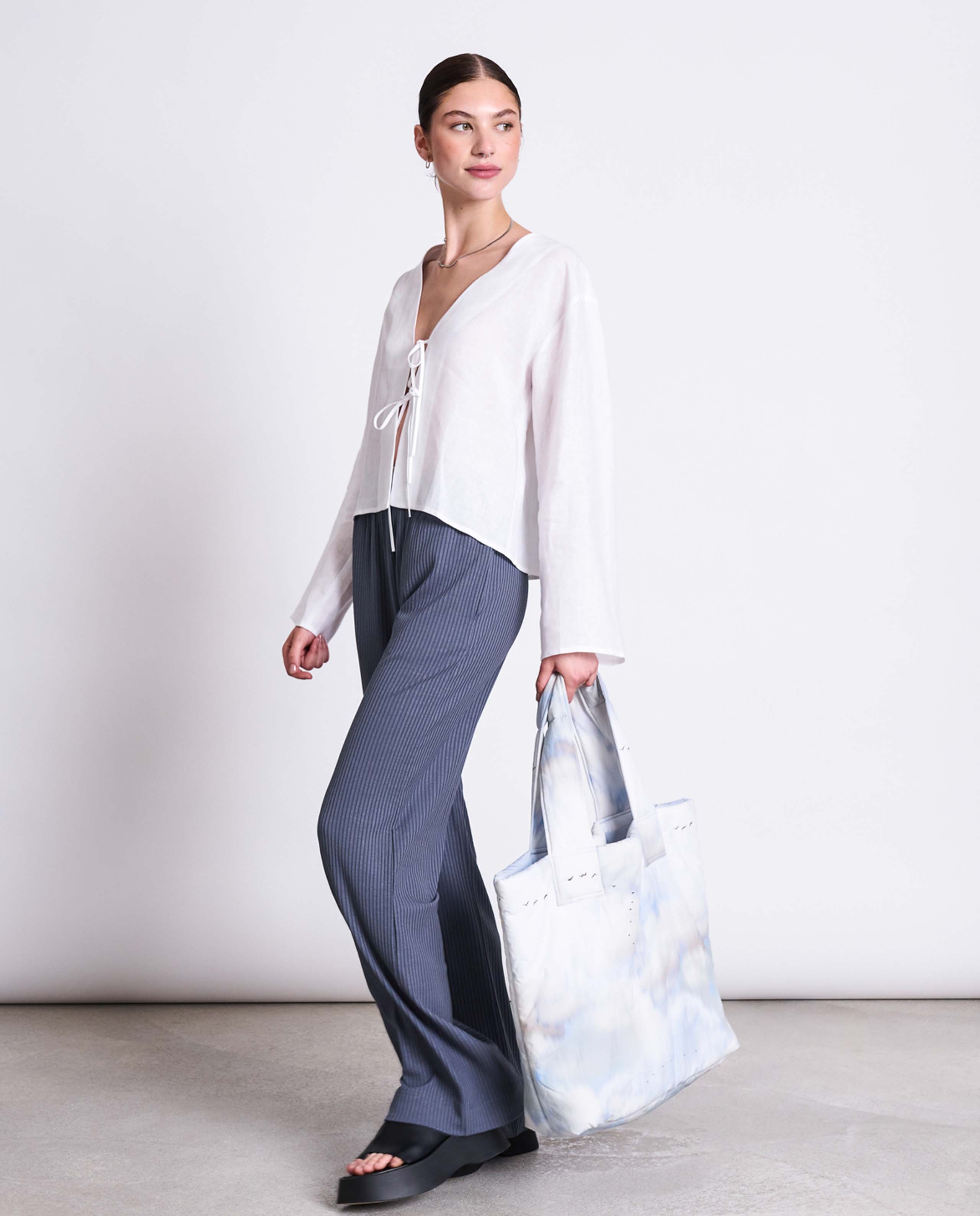 marché commun blouse nouée en lin blanche jan n june