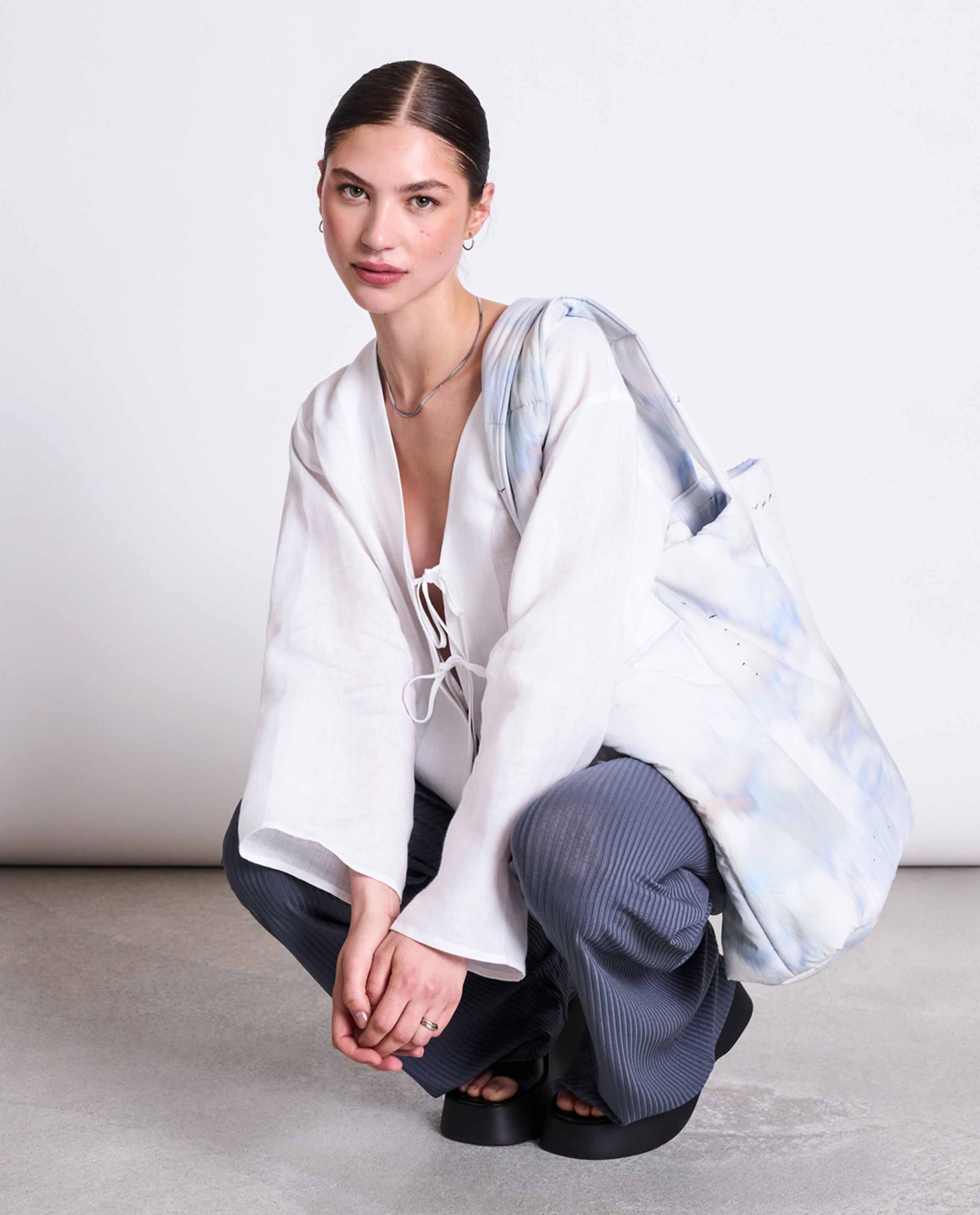 marché commun blouse nouée en lin blanche jan n june