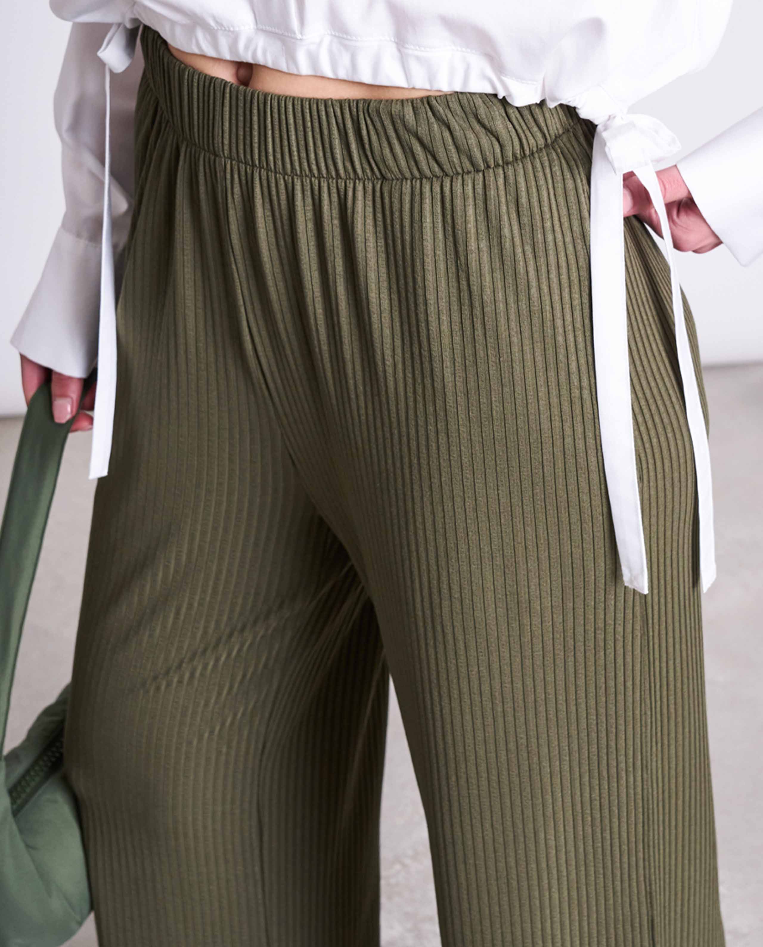 marché commun pantalon en tencel cotelé olive jan n june
