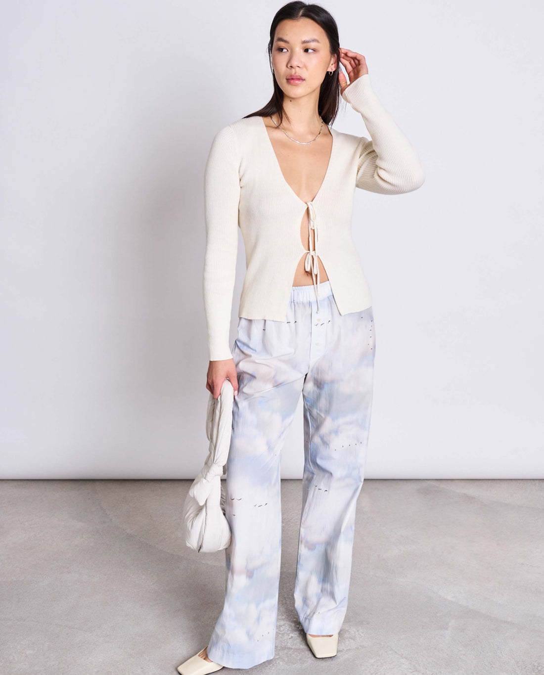 marché commun cardigan noué en coton bio blanc cassé jan n june