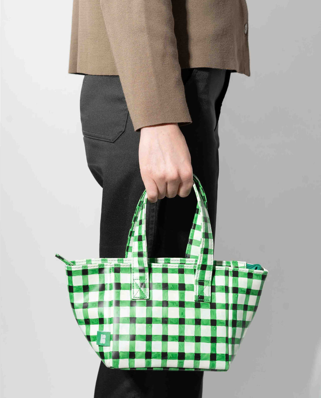 Sac à main imperméable et recyclé