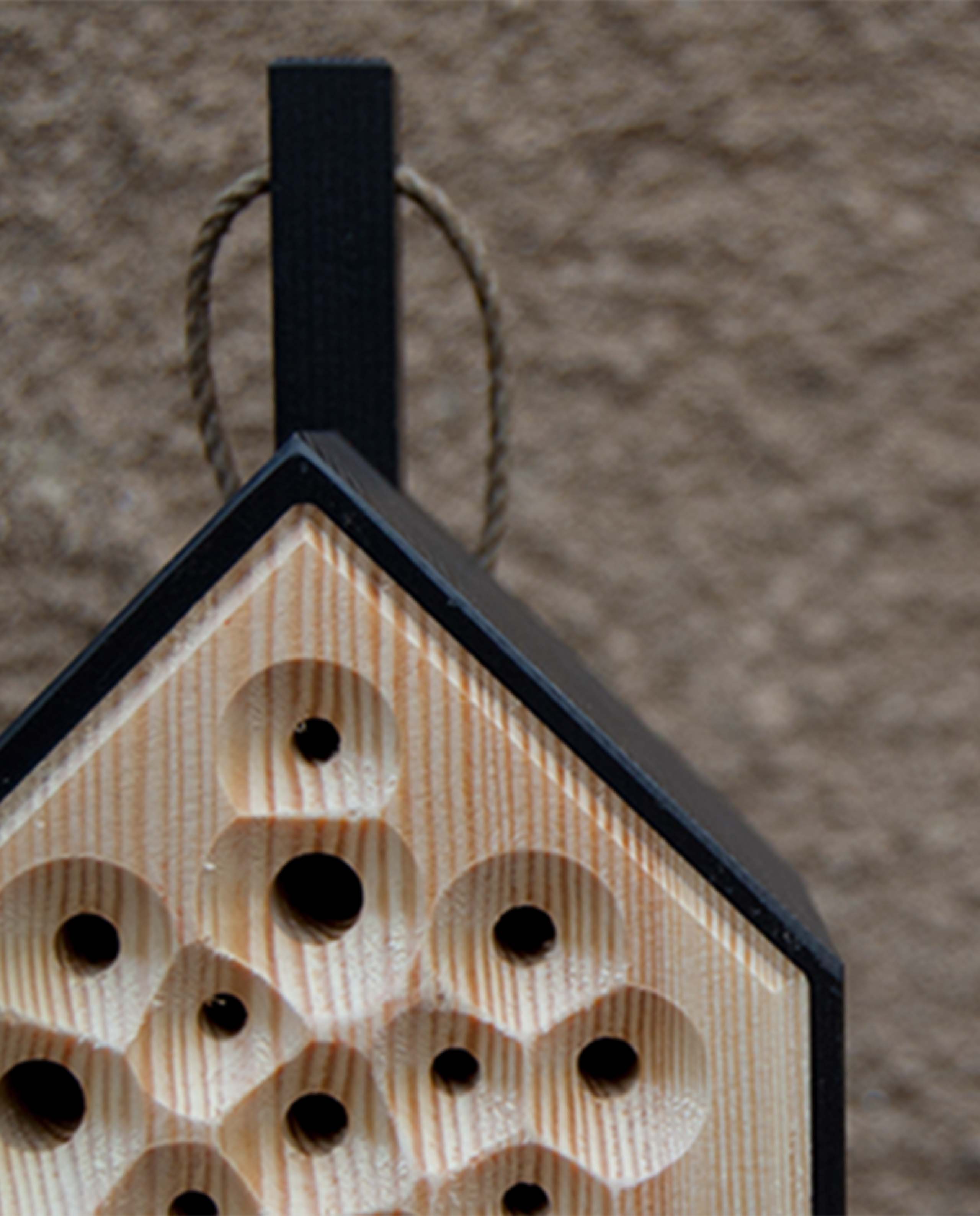 Marché Commun Hôtel à Abeilles Solitaires Naturel BiBo Gris Souris Loland Design