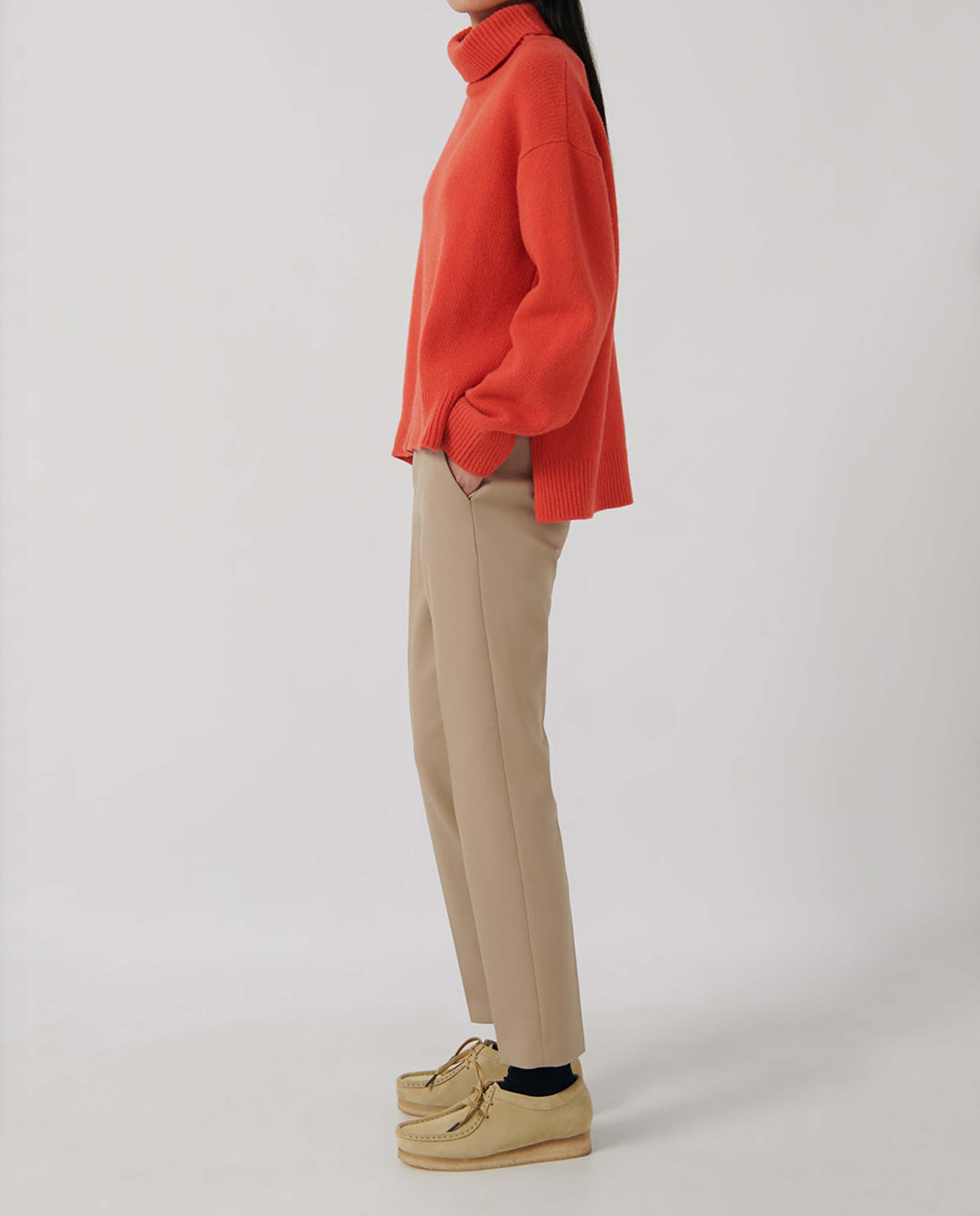 Pull col roulé en maille recyclée