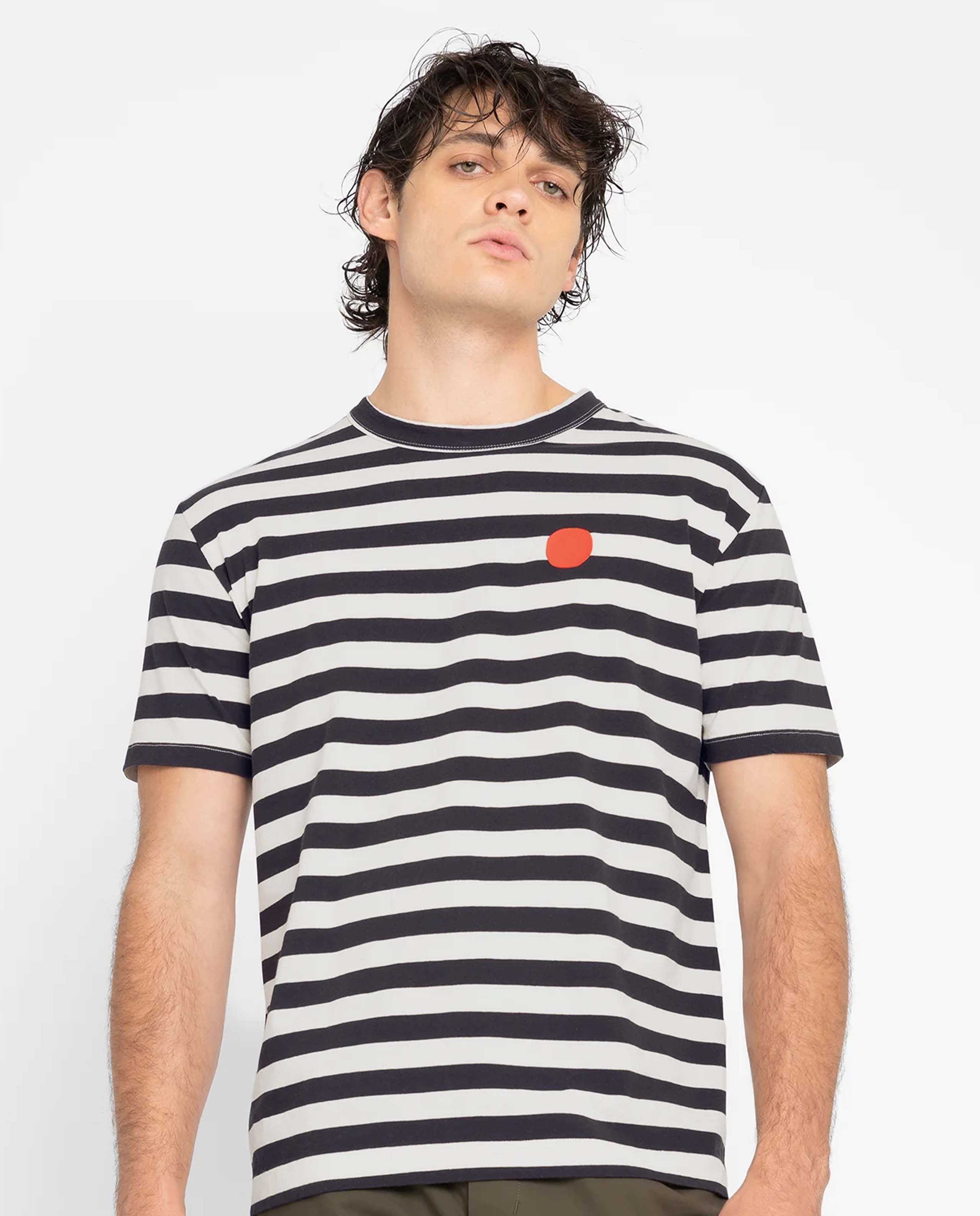 Marché Commun t-shirt rayé en coton bio anthracite Loreak mendian