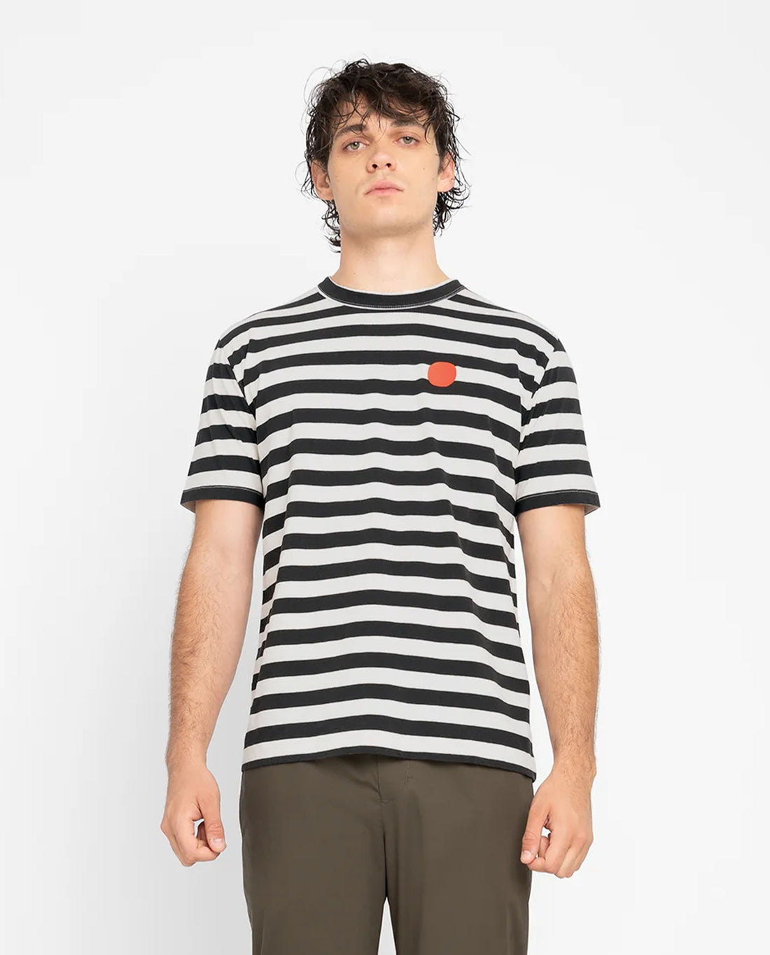 Marché Commun t-shirt rayé en coton bio anthracite Loreak mendian