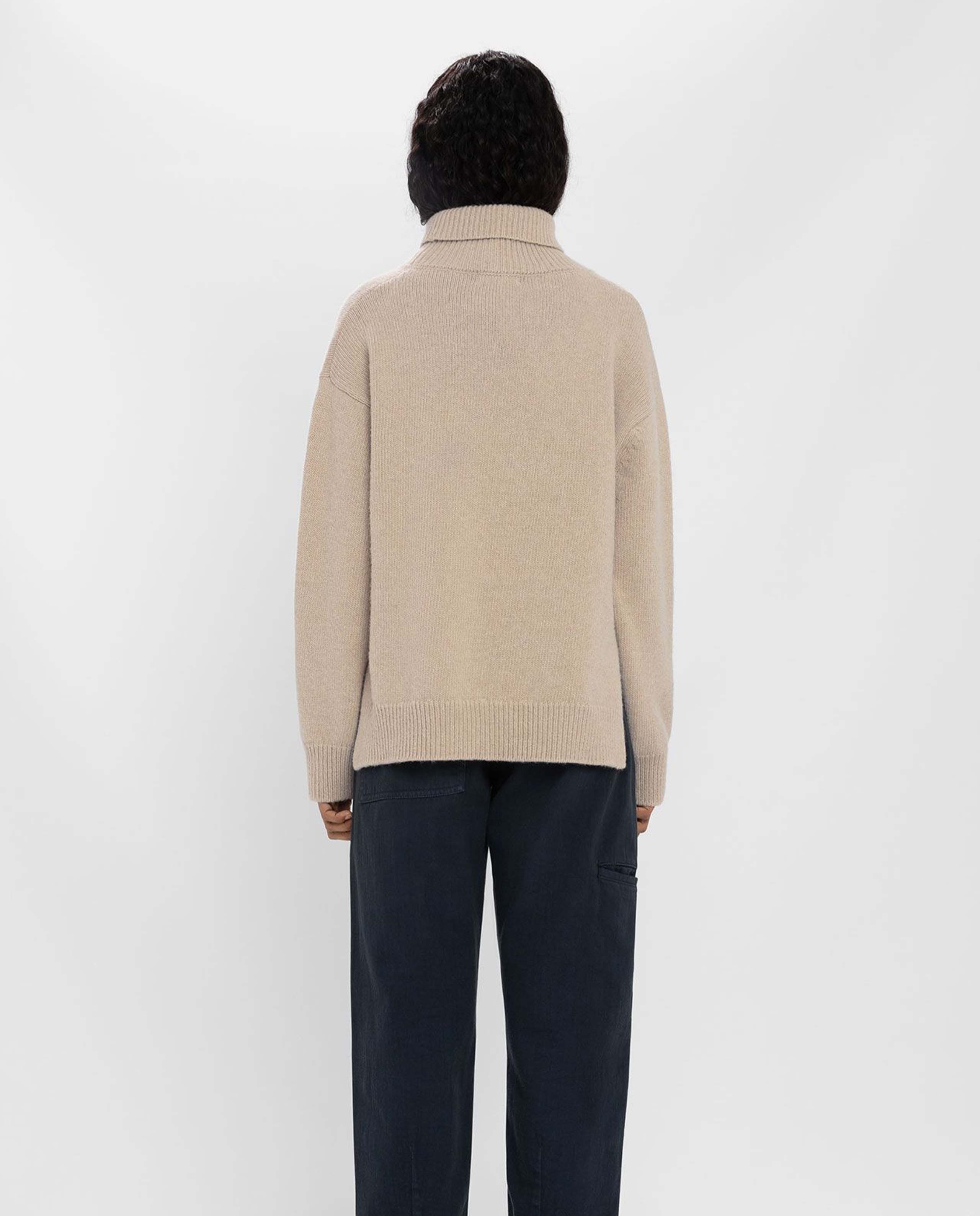 Marché Commun Pull col roulé en maille recyclée beige Loreak Mendian