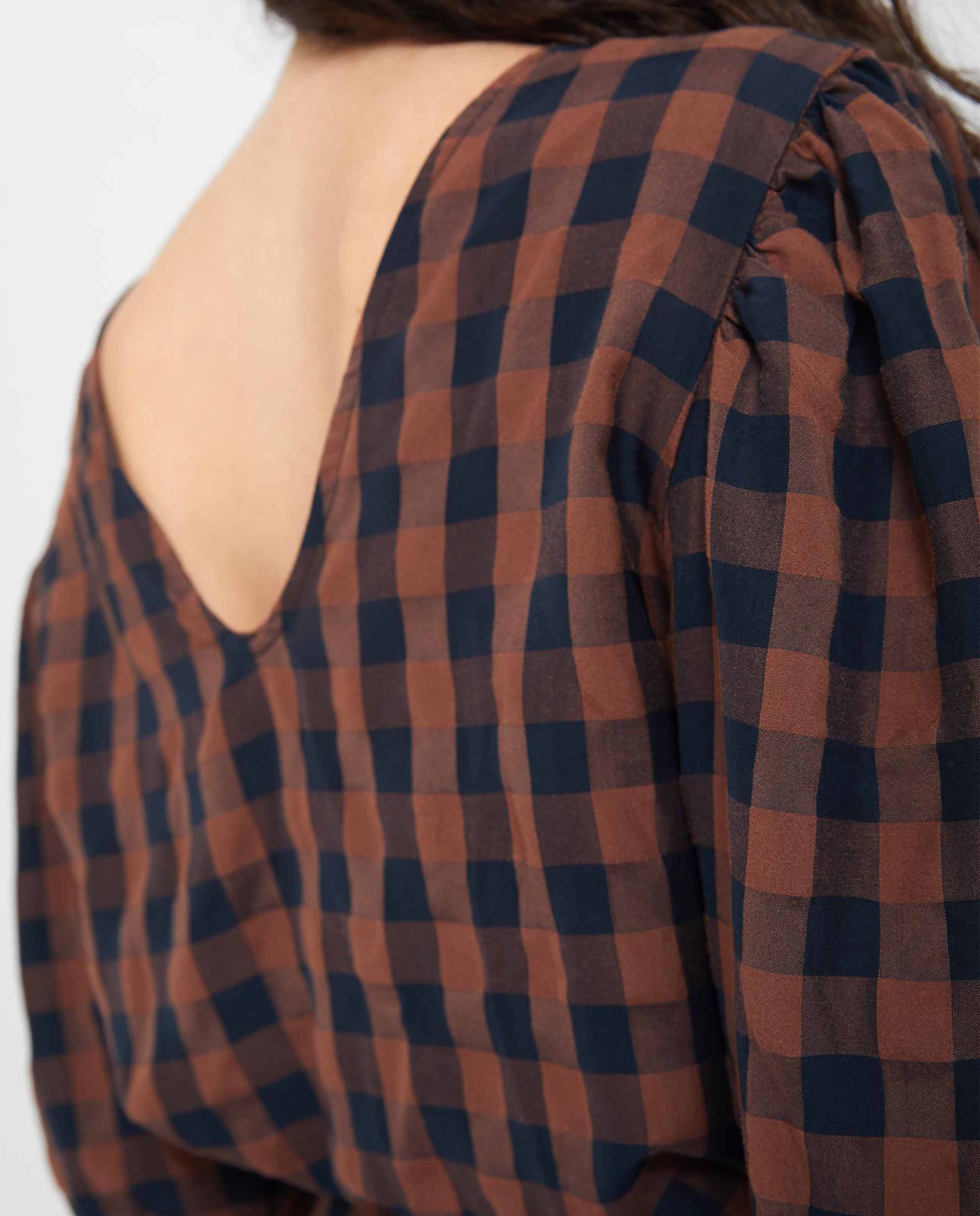 MARCHÉ COMMUN Blouse à carreaux marron et bleu marine en tencel Loreak Mendian