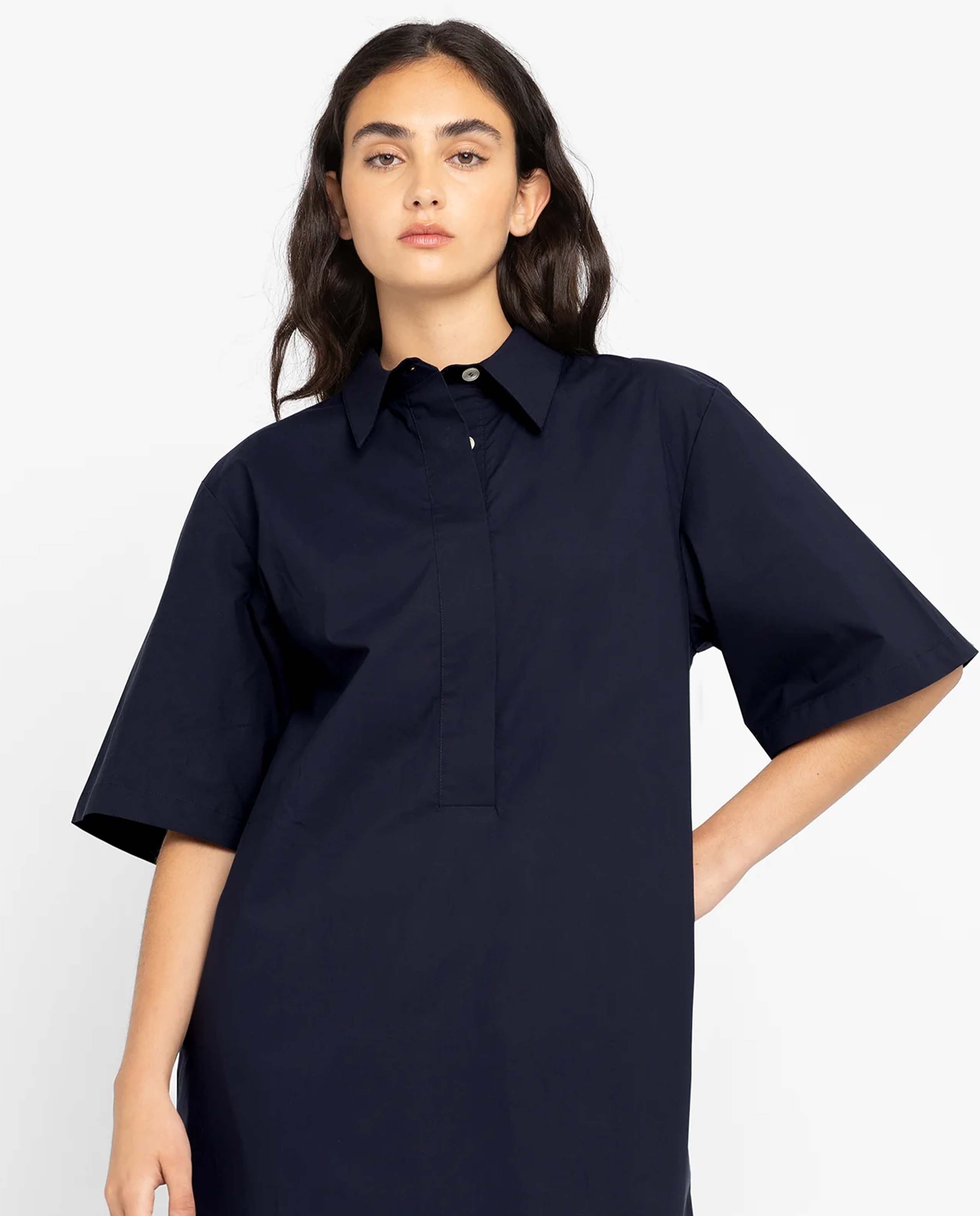 Marché Commun robe chemise midi en coton bio bleu navy Loreak mendian
