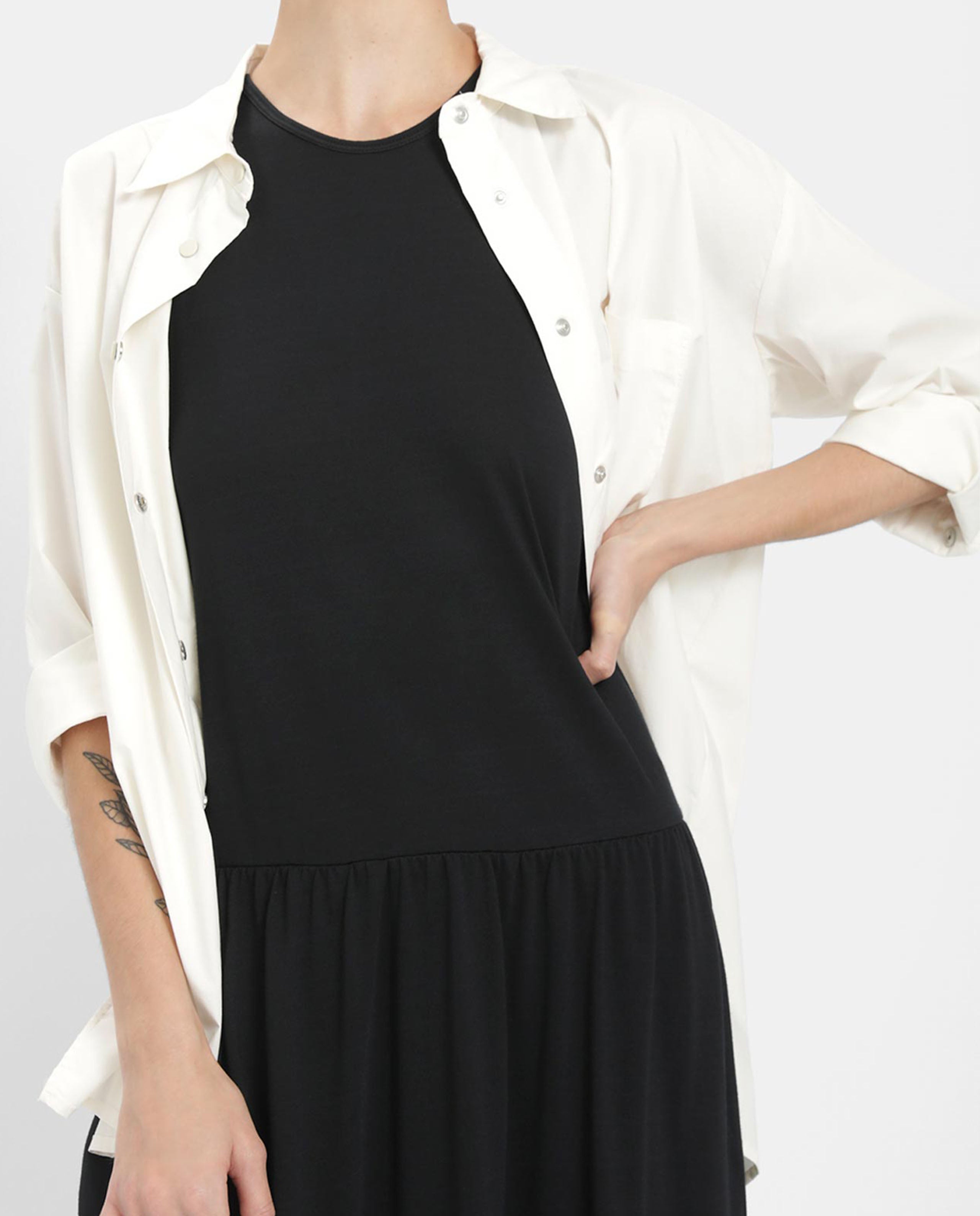 Marché Commun Chemise oversize en coton bio blanc cassé loreak mendian