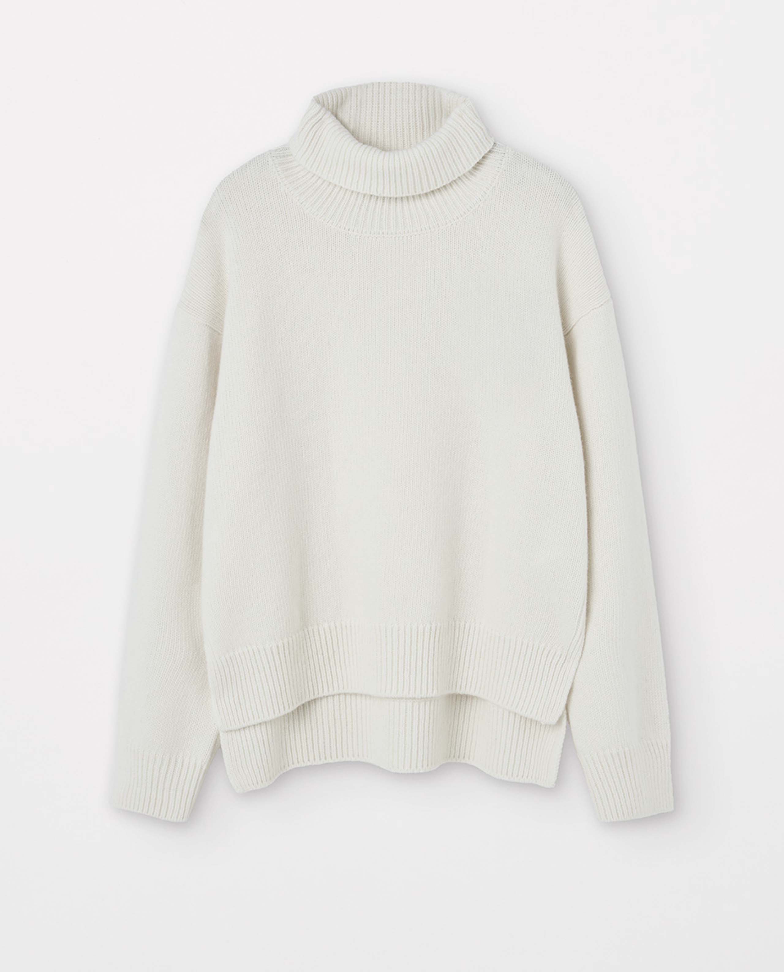 Pull col roulé en maille recyclée