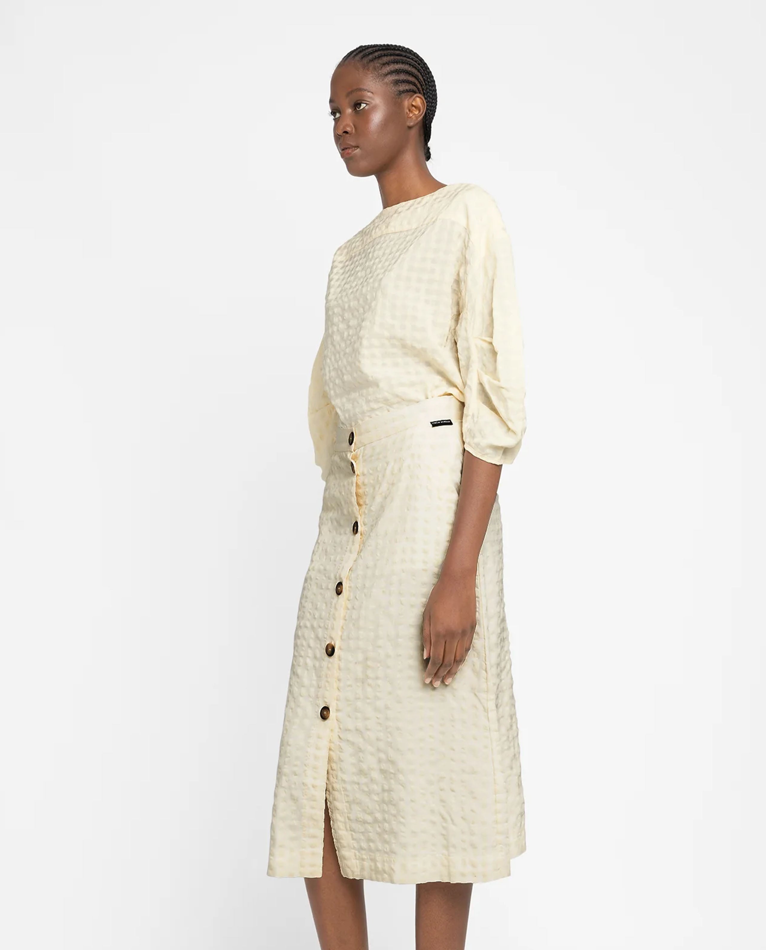 Marché Commun Blouse en coton bio gaufrée écru Loreak Mendian