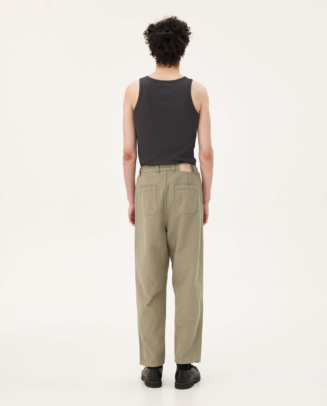 Marché Commun Pantalon large en coton bio vert olive homme noyoco