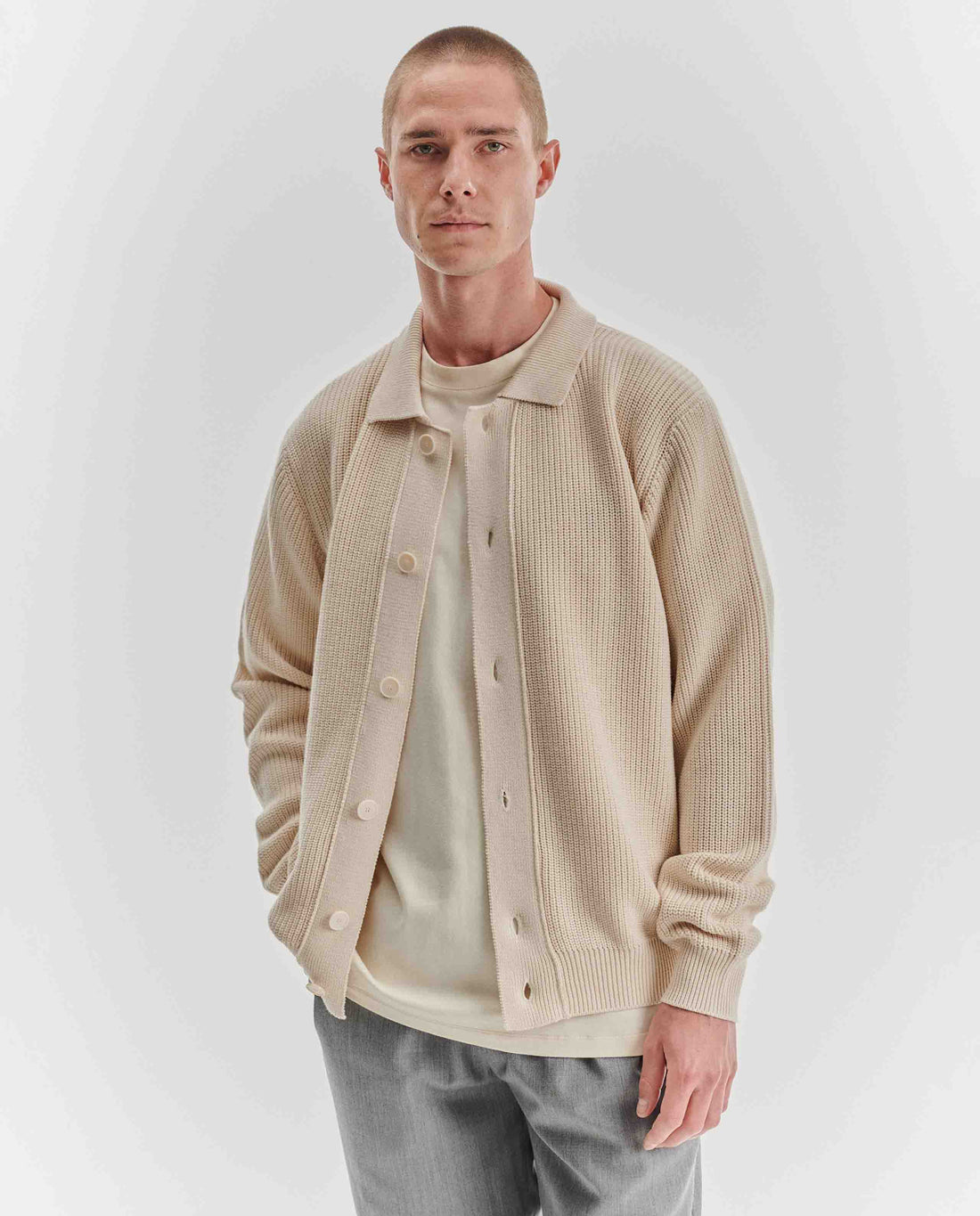 Marché Commun cardigan écru homme en laine mérinos et coton bio noyoco