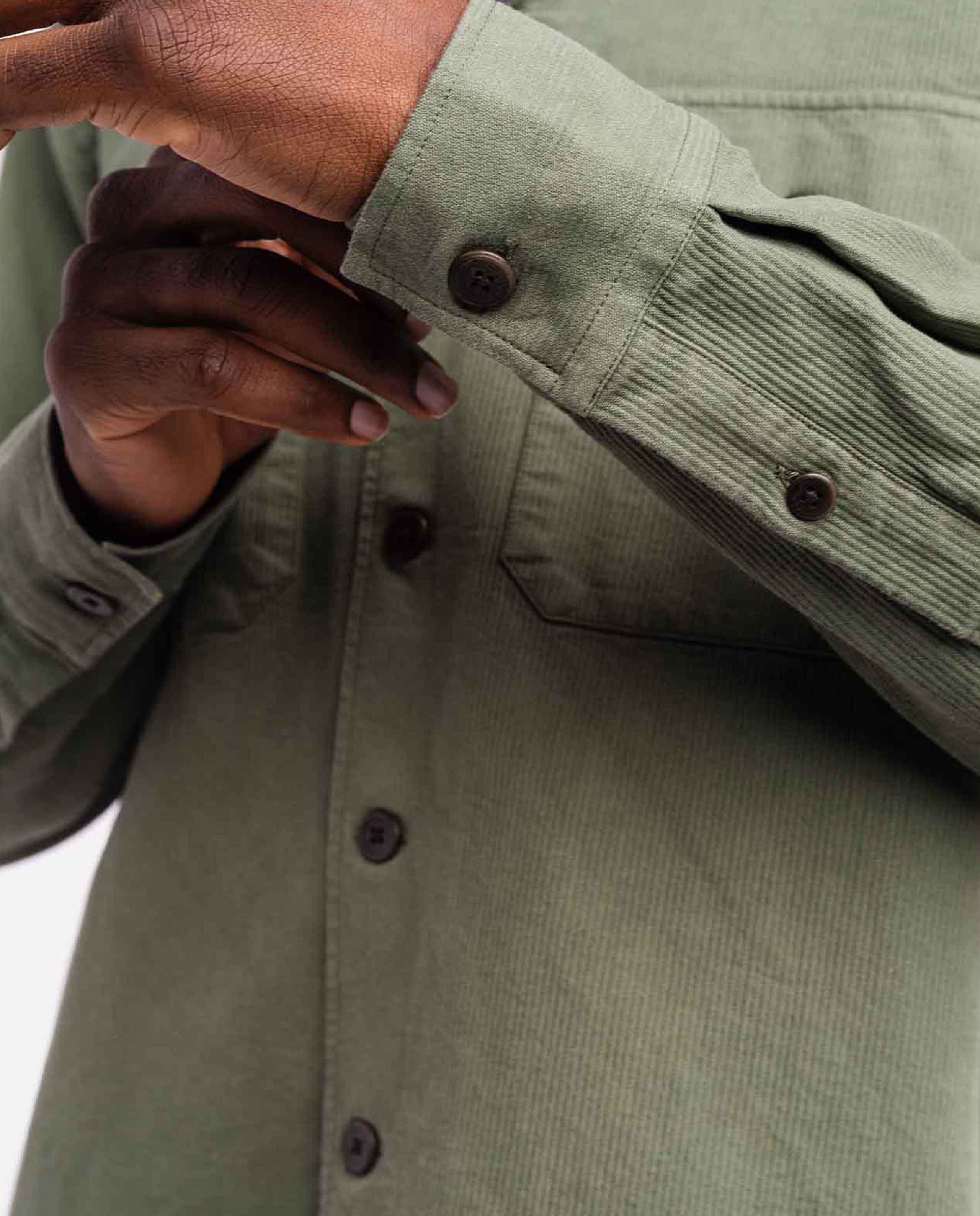 marché commun chemise en velours cotele bio vert olive olow