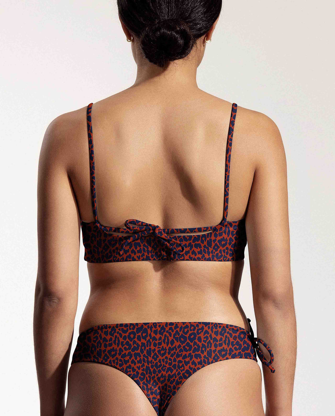 marché commun oy surf haut maillot bandeau recyclé imprimé léopard bleu rouge