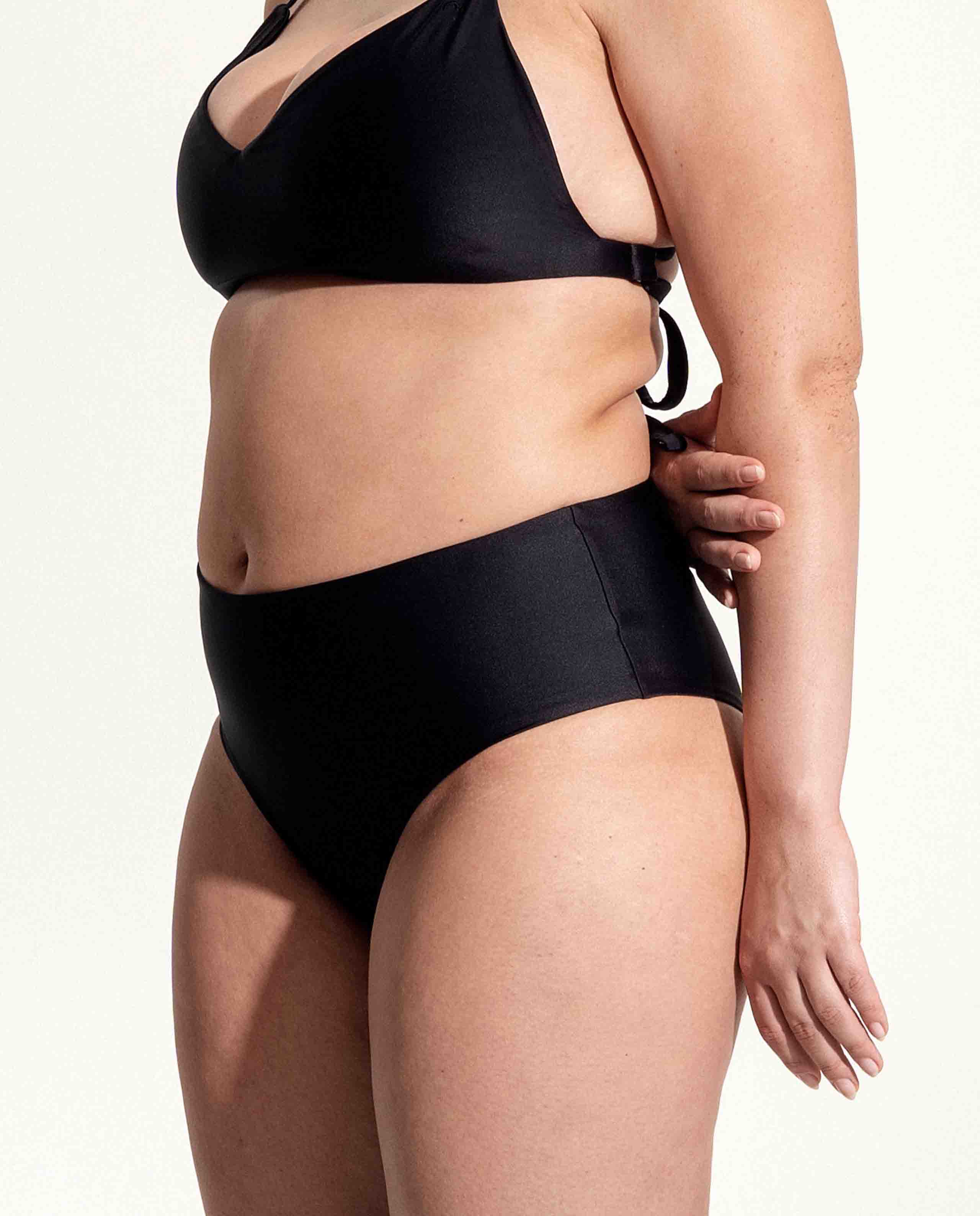 marché commun oy surf bas de maillot taille haute recyclé noir