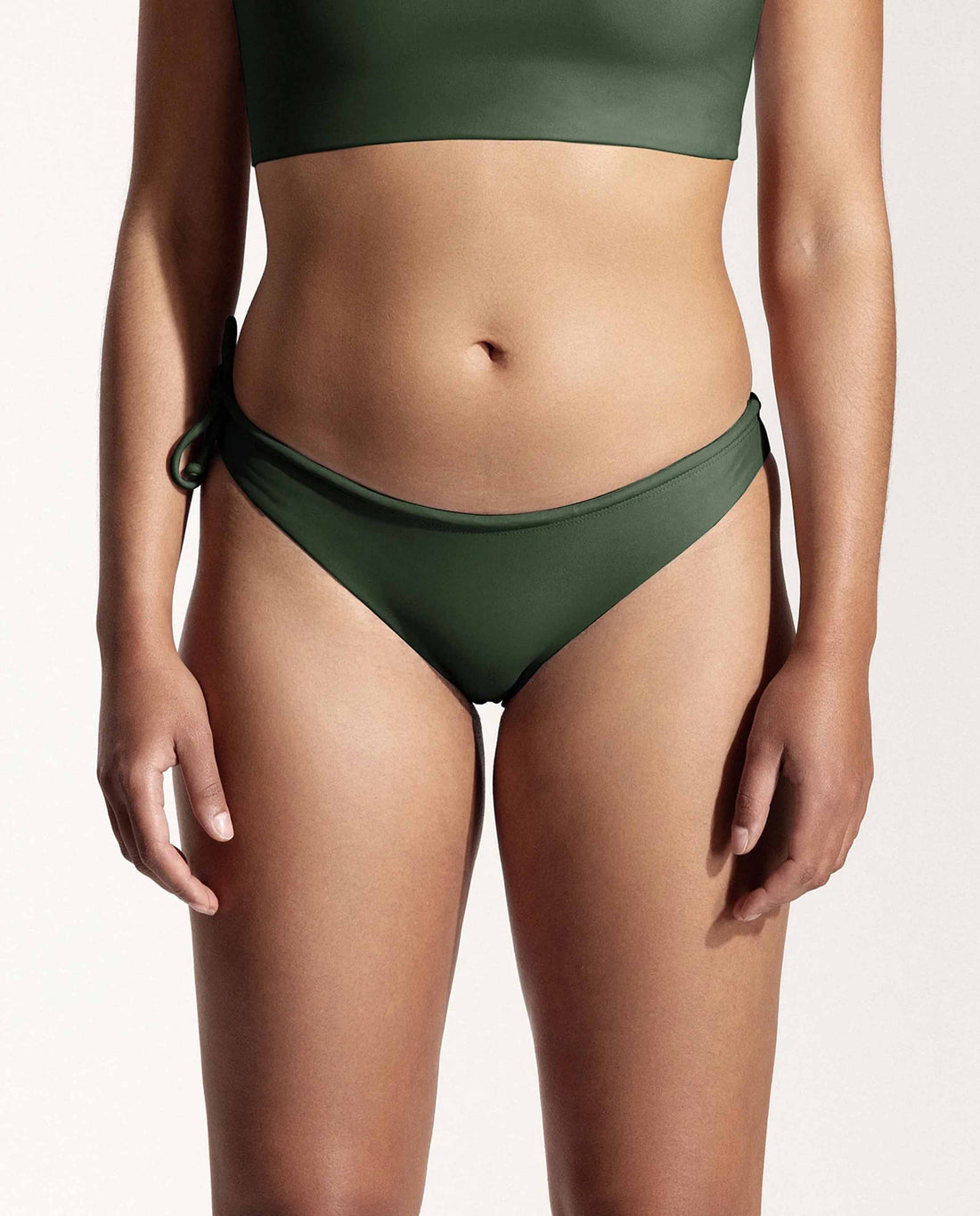 marche commun bas de maillot noue vert fonce oy surf