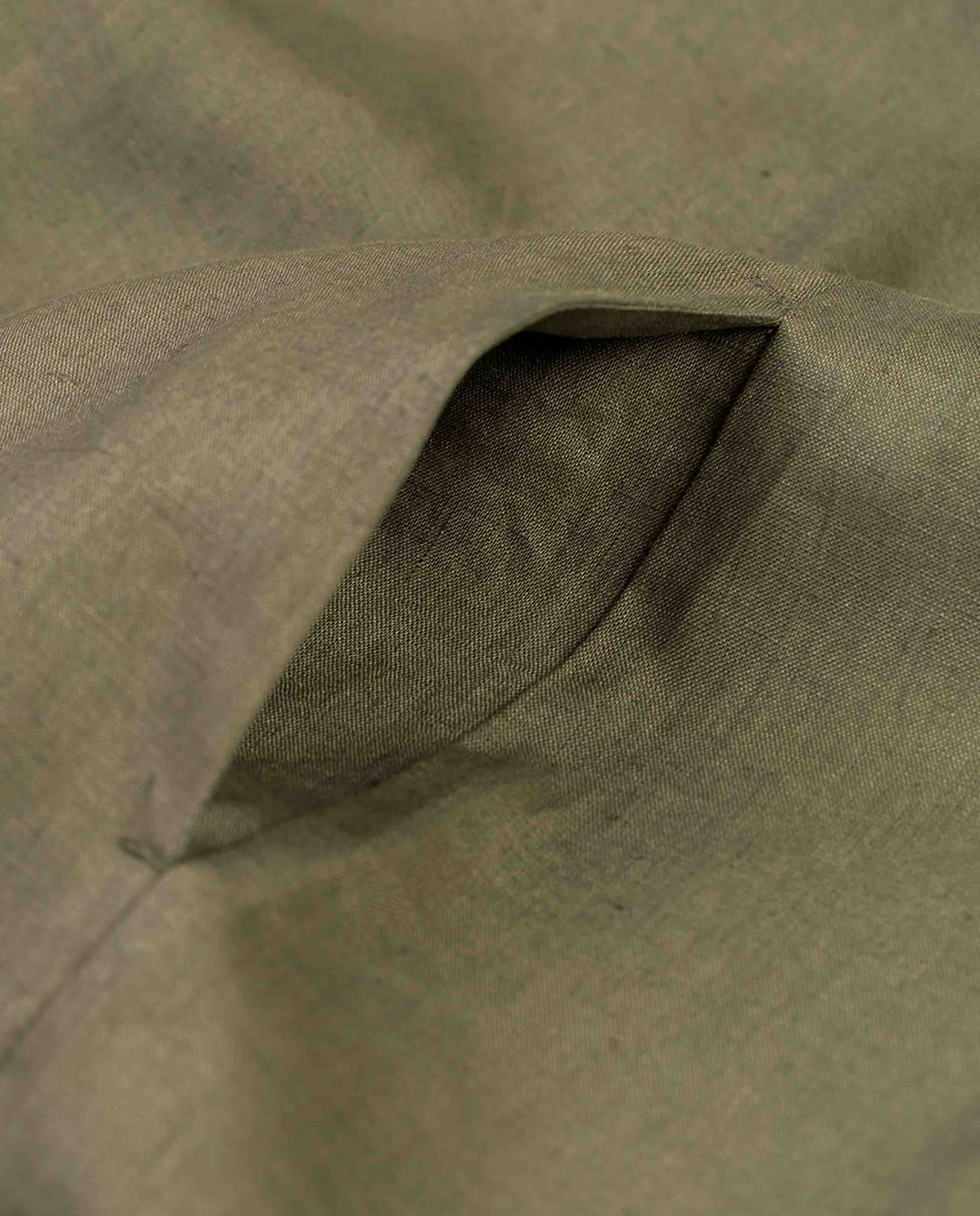 Marché Commun Robe Kaftan en lin vert olive rotholz