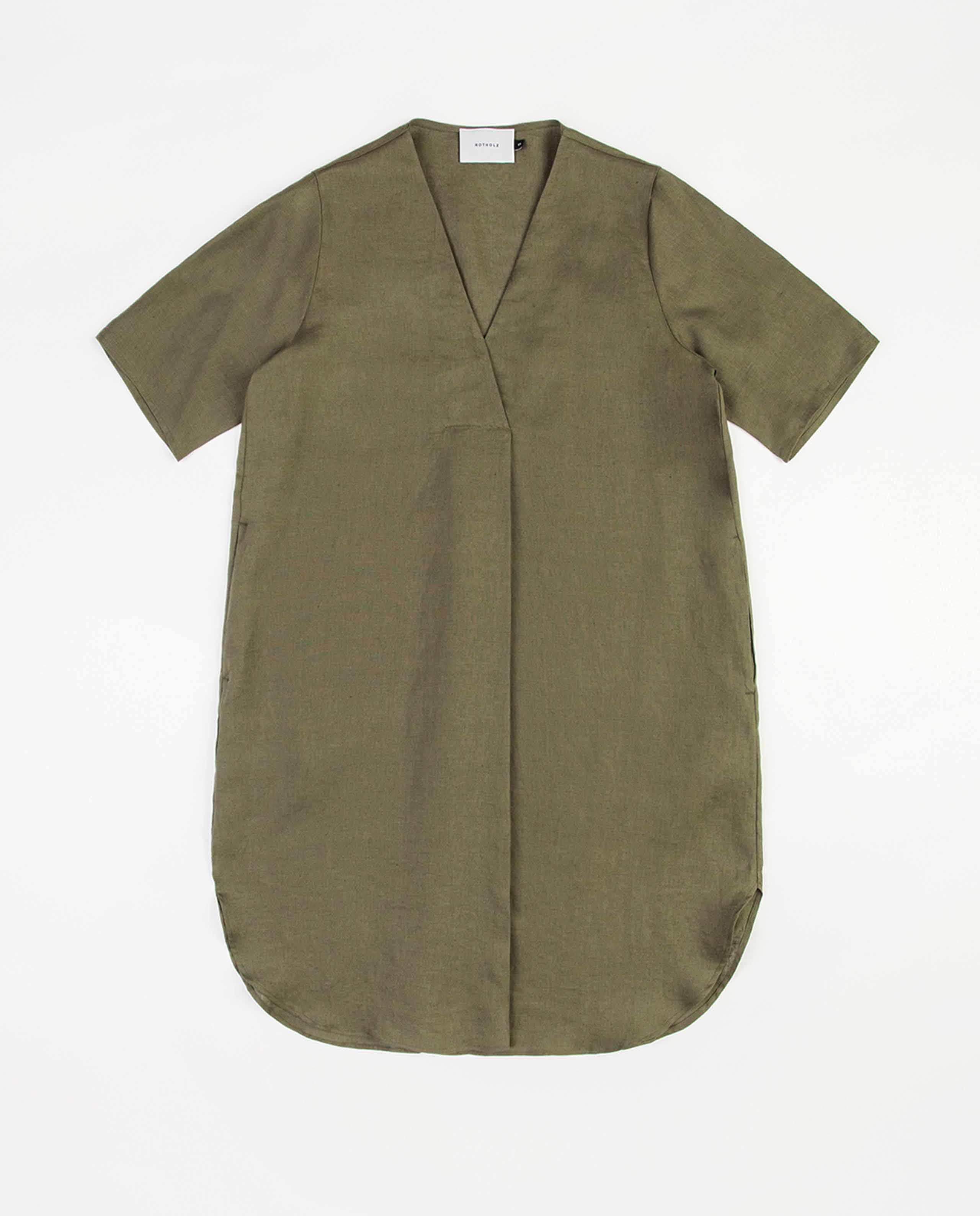 Marché Commun Robe Kaftan en lin vert olive rotholz
