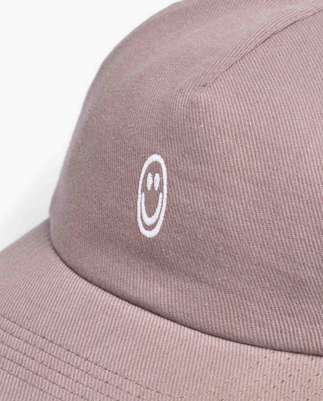 Casquette brodée en coton recyclé