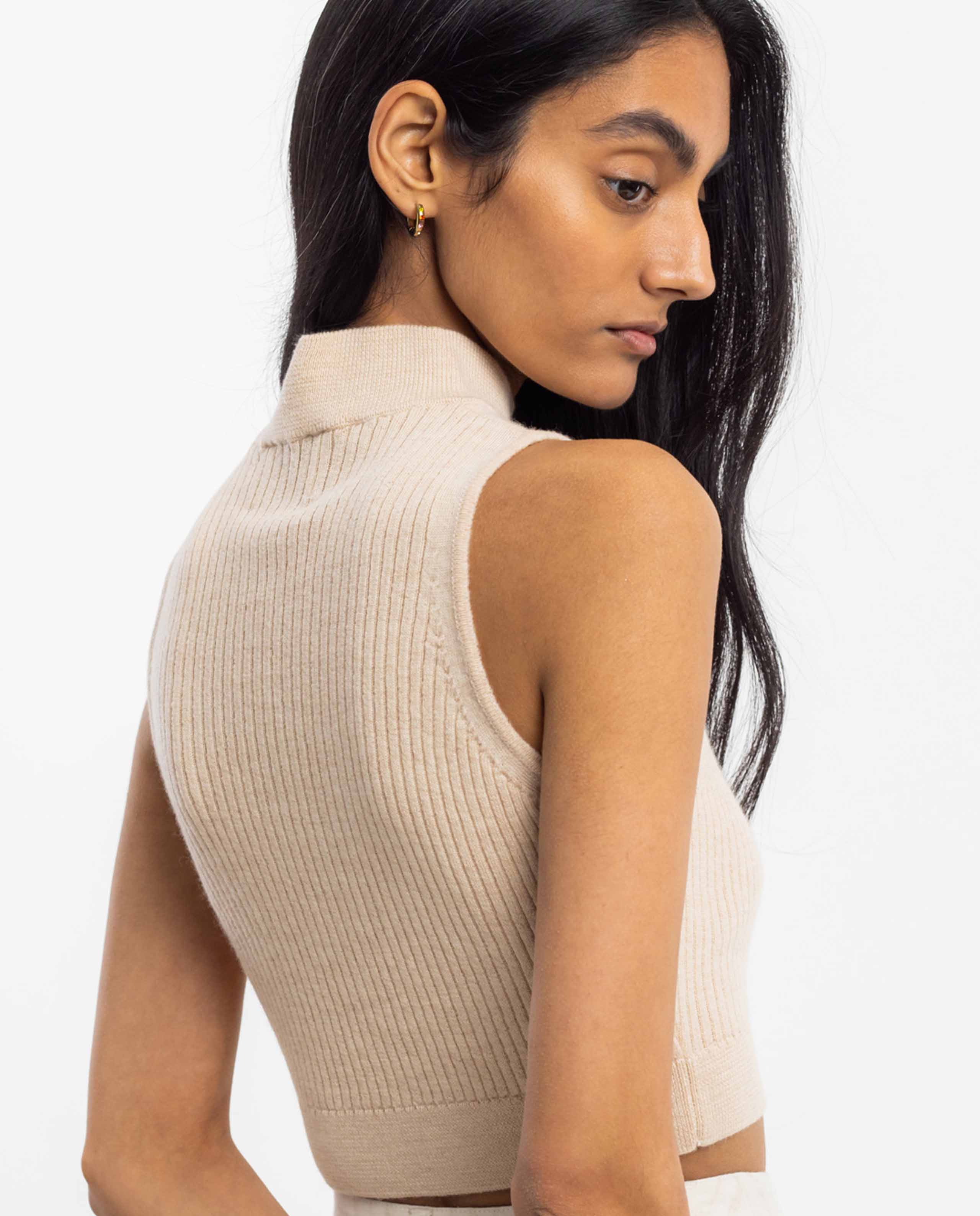 Marché Commun Col roulé sans manches en laine mérinos sable Rotholz