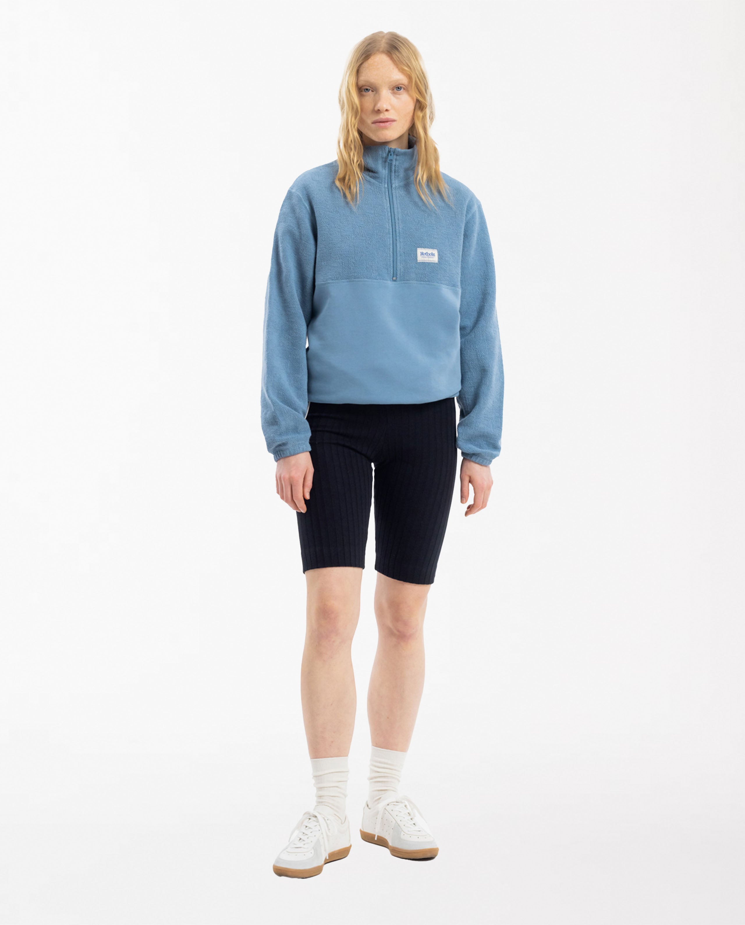 Marché Commun short cycliste cotelé en coton bio noir rotholz