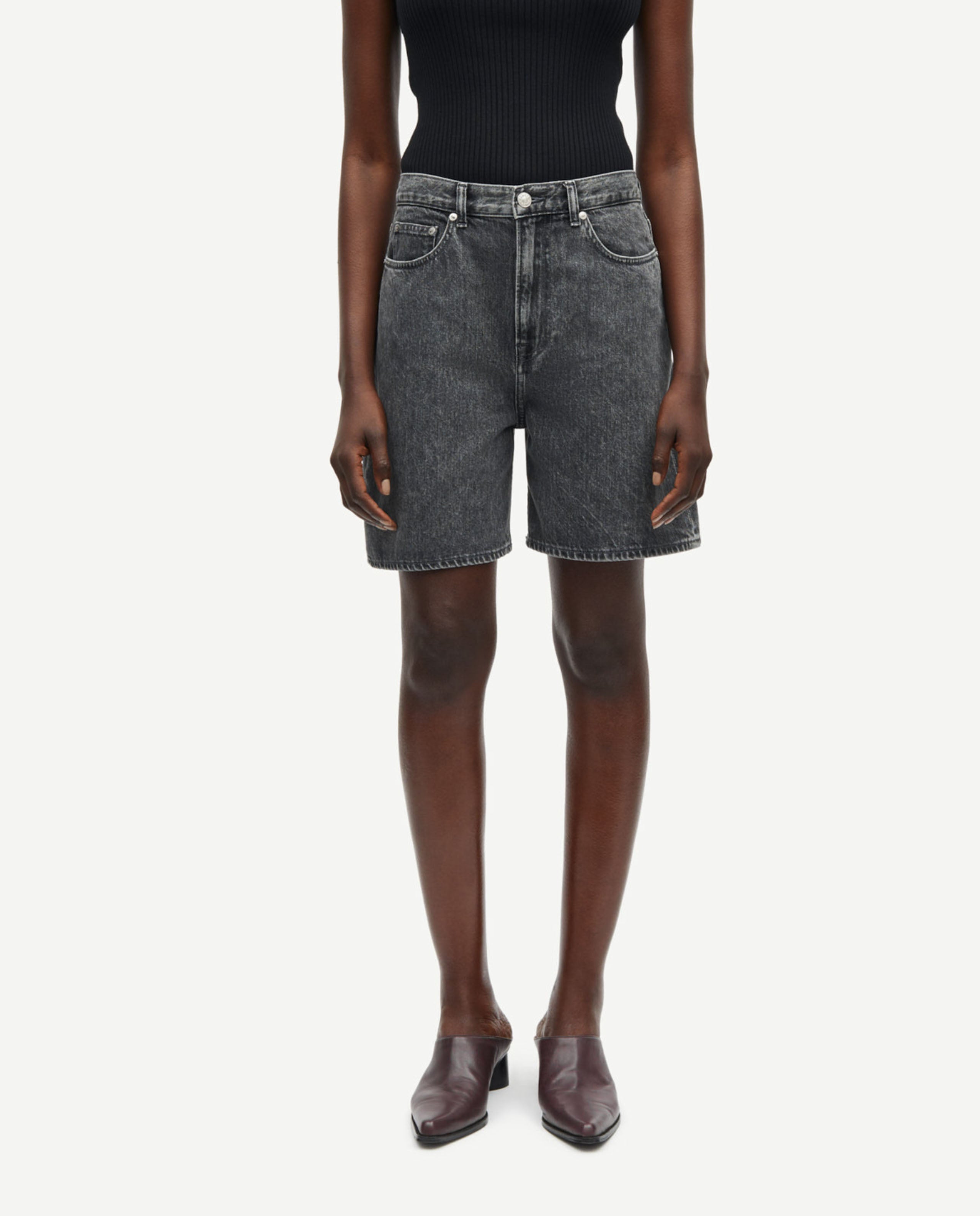 marché commun bermuda en coton bio gris anthracite samsoe samsoe